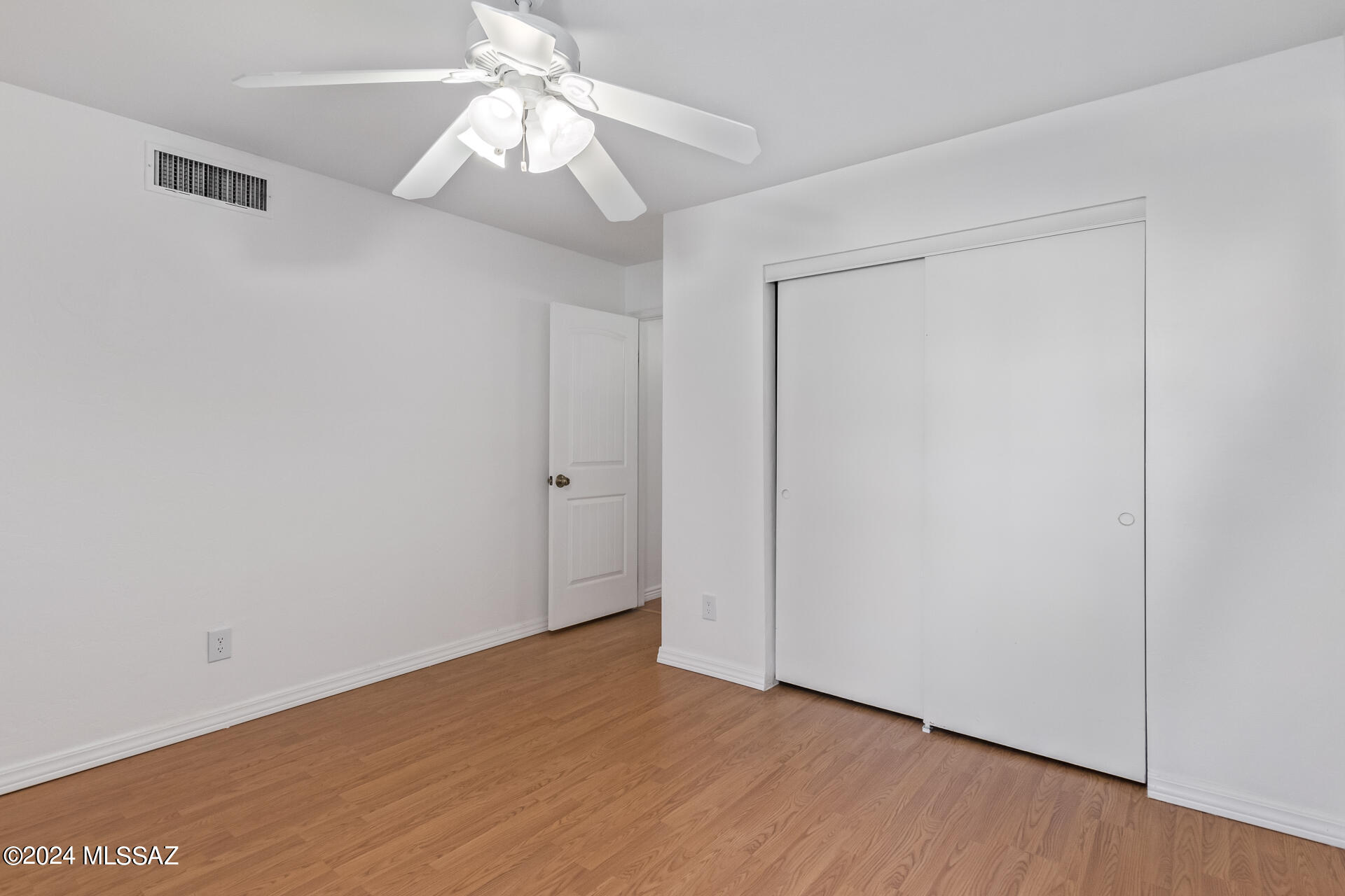 Belle Vista Townhomes (1-83) - Residential Lease