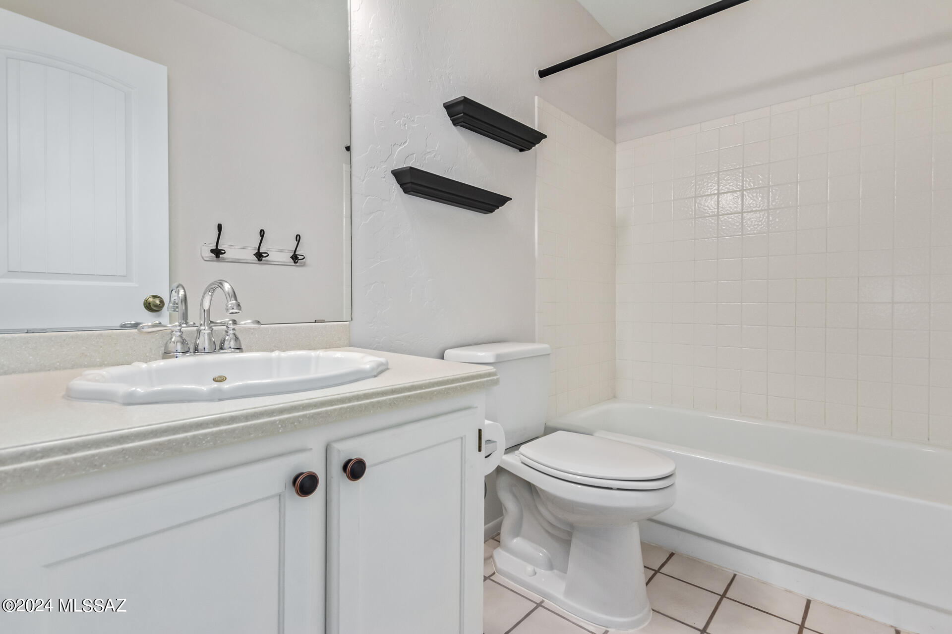 Belle Vista Townhomes (1-83) - Residential Lease