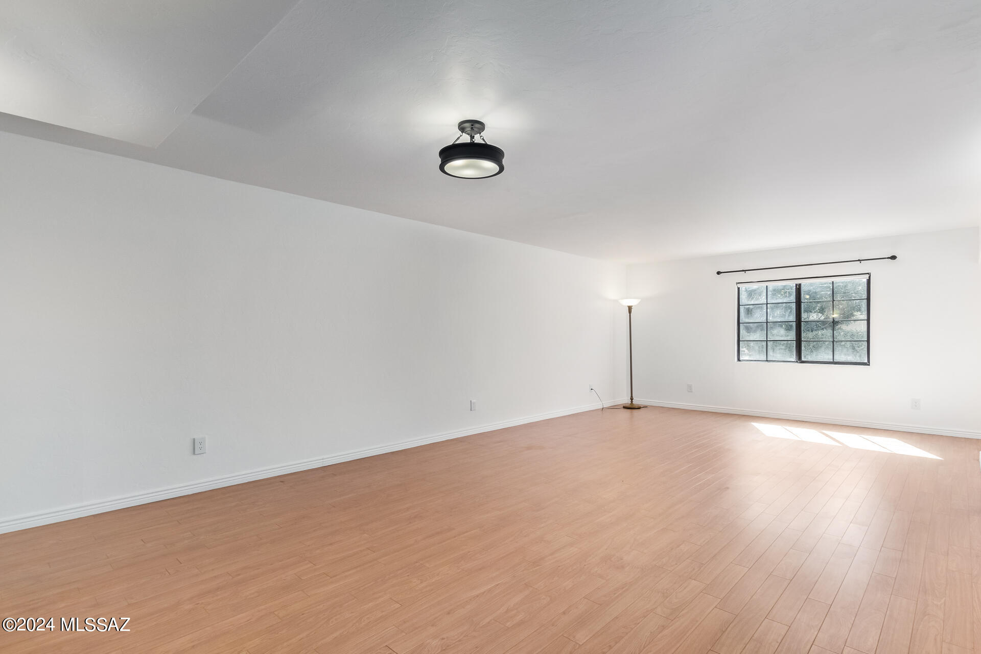 Belle Vista Townhomes (1-83) - Residential Lease