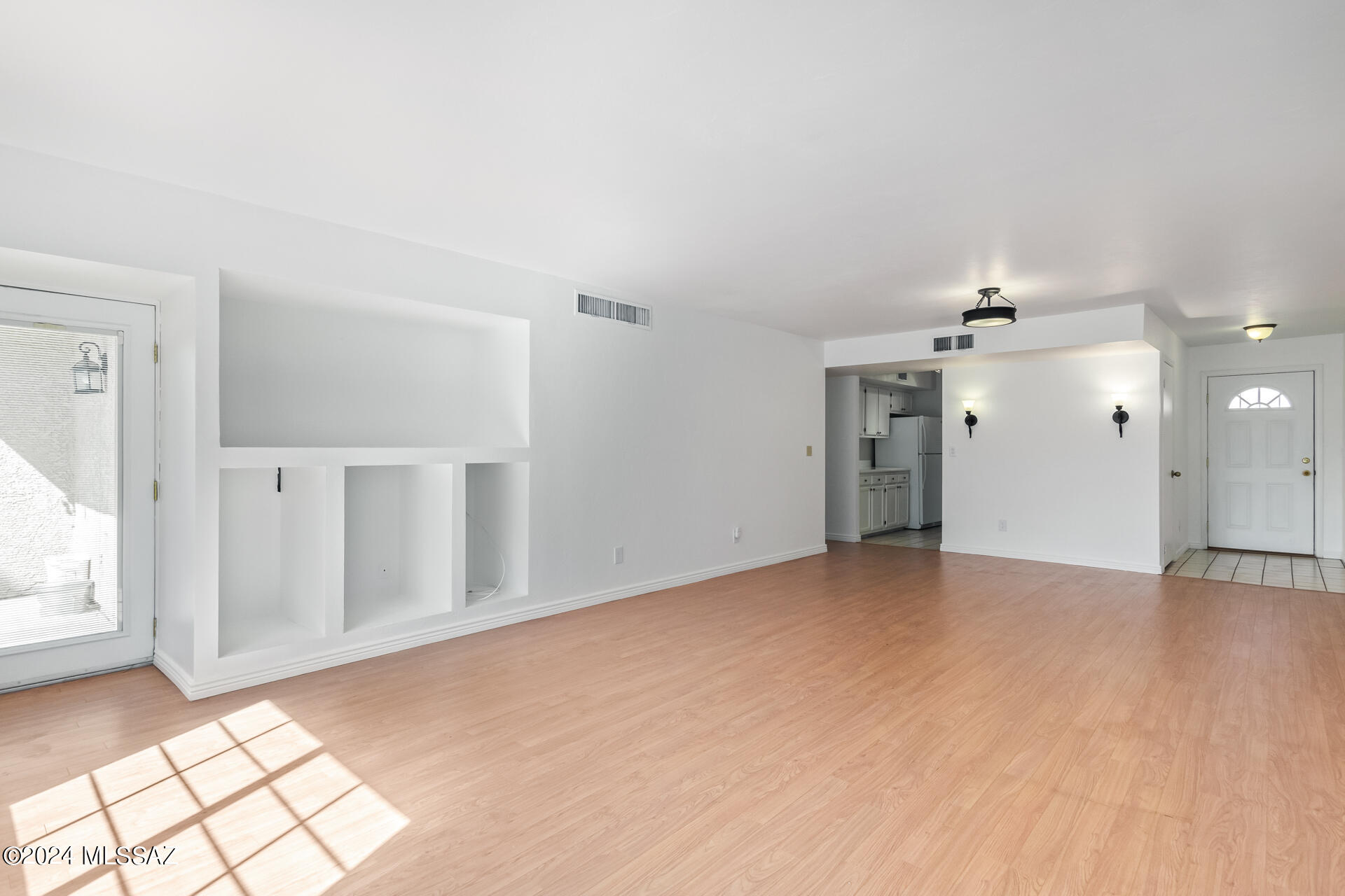 Belle Vista Townhomes (1-83) - Residential Lease
