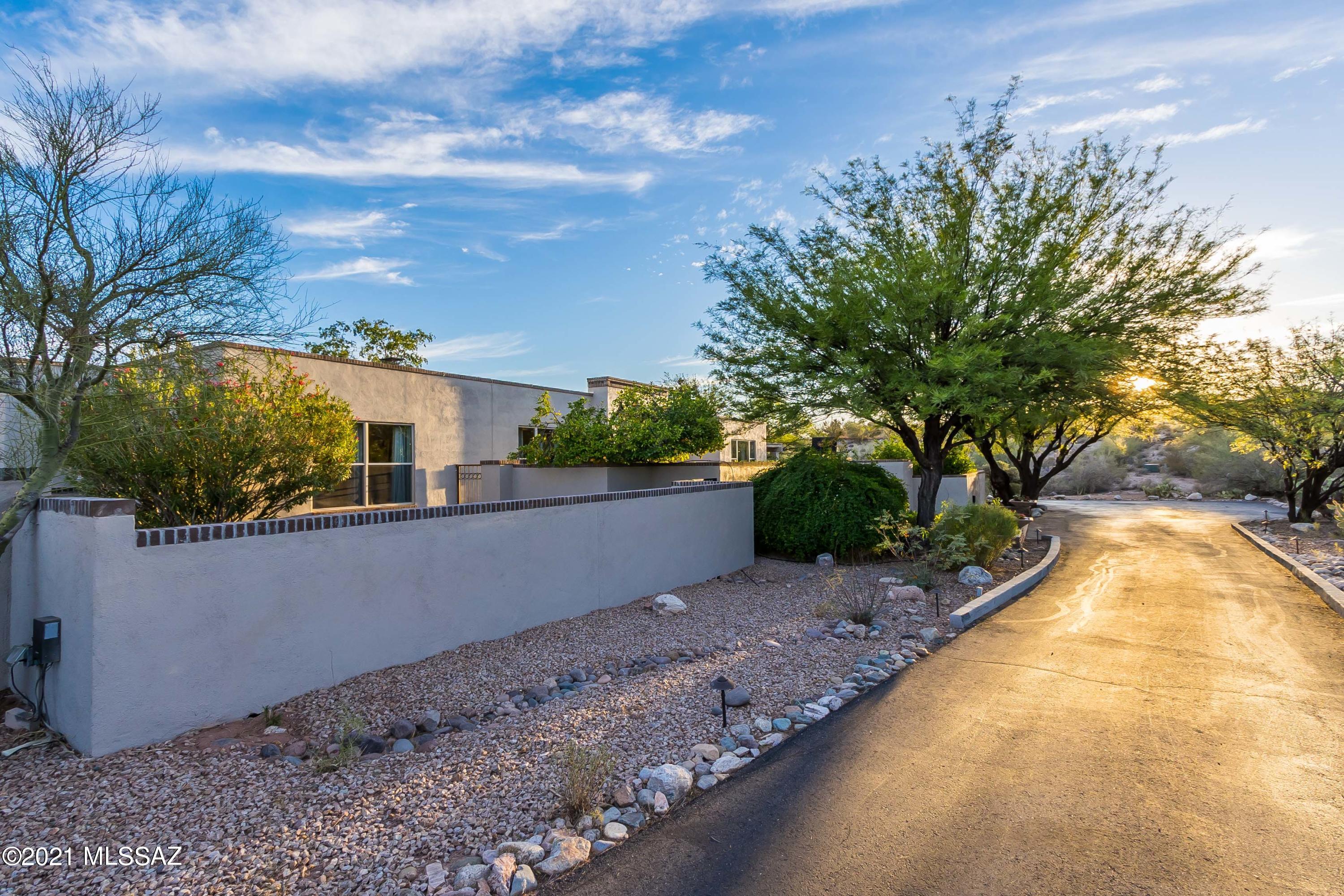 Catalina Foothills Estates NO. 10 (1-72) - Residential