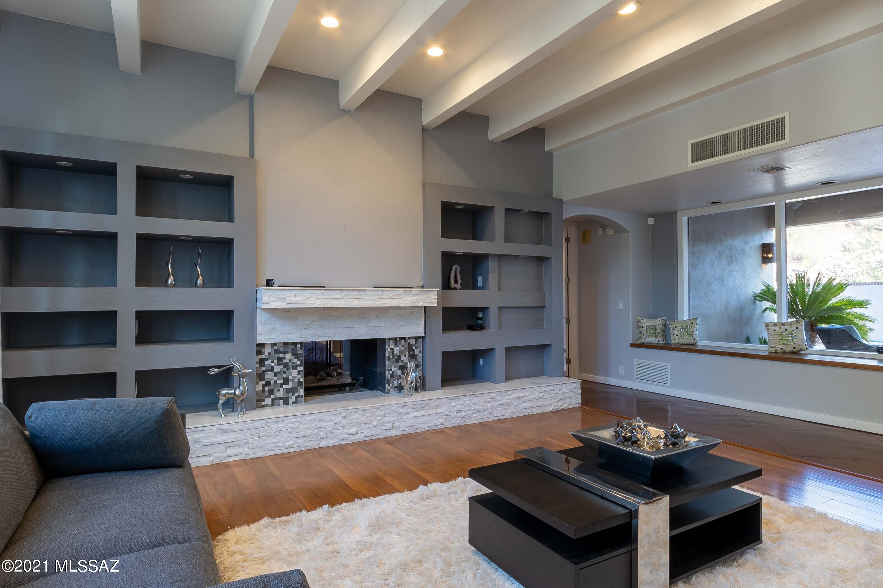 Catalina Foothills Estates NO. 10 (1-72) - Residential