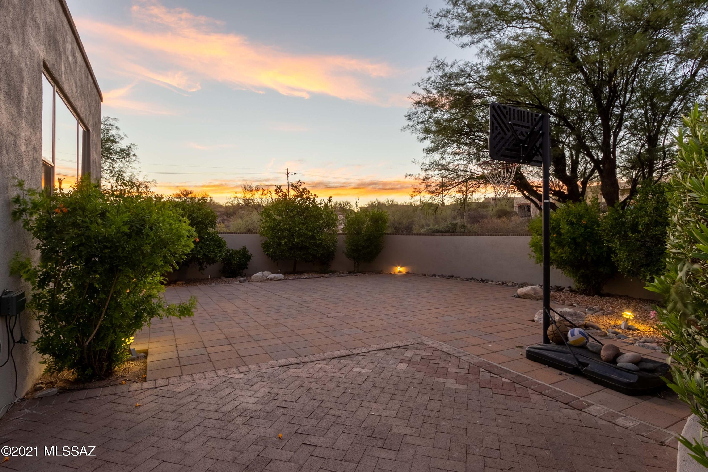 Catalina Foothills Estates NO. 10 (1-72) - Residential