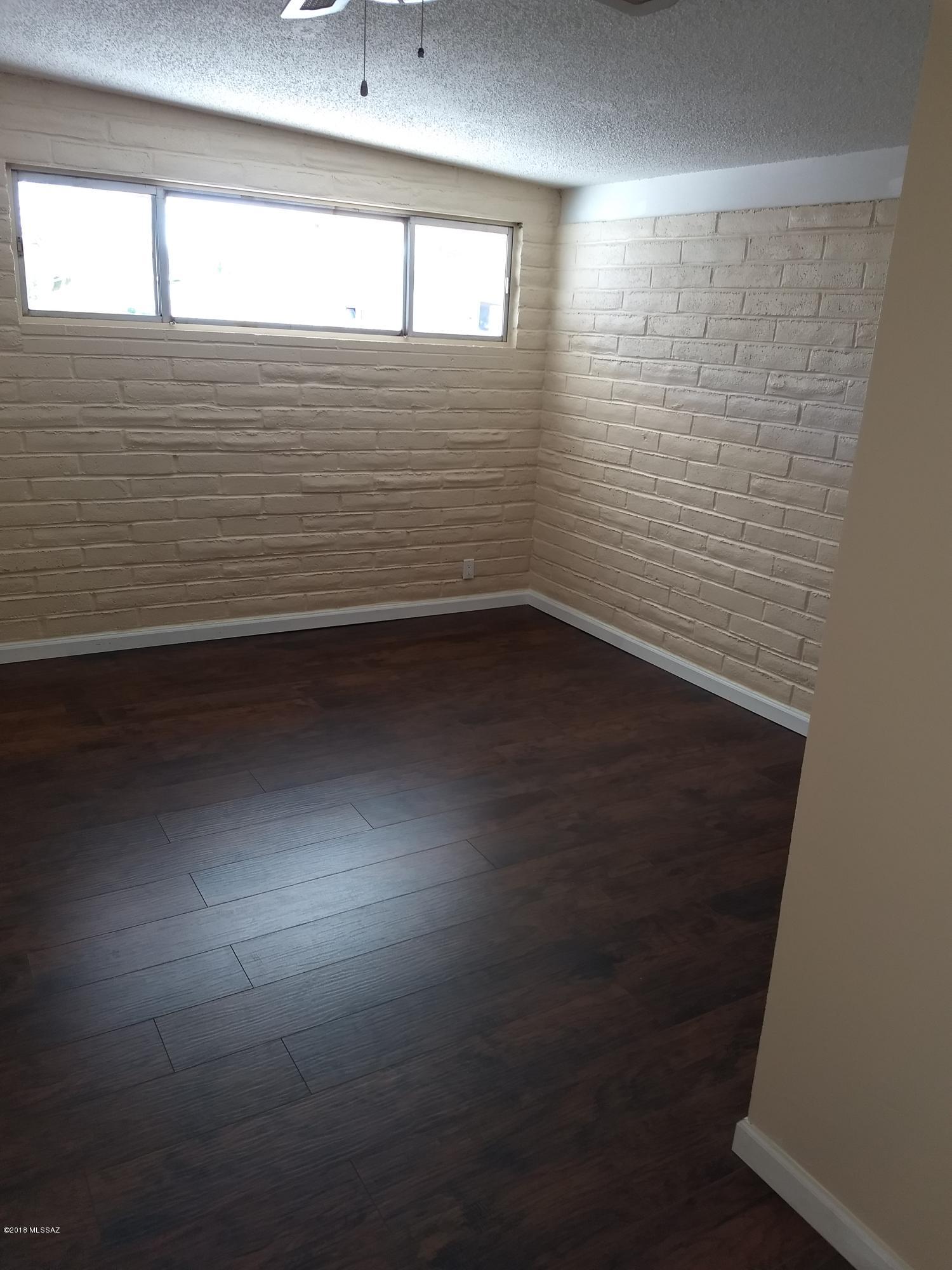 Sherwood Village Terrace (231-546) - Residential