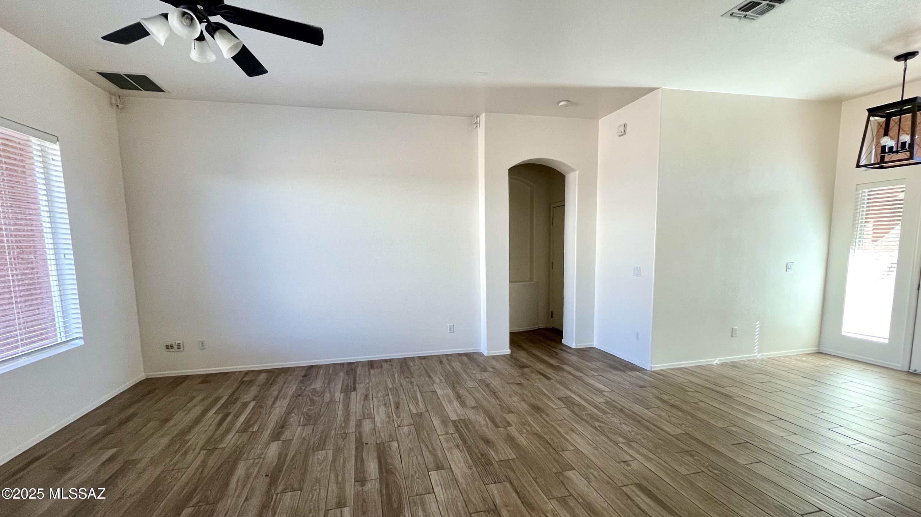 Desert Traditions II (49-120) - Residential