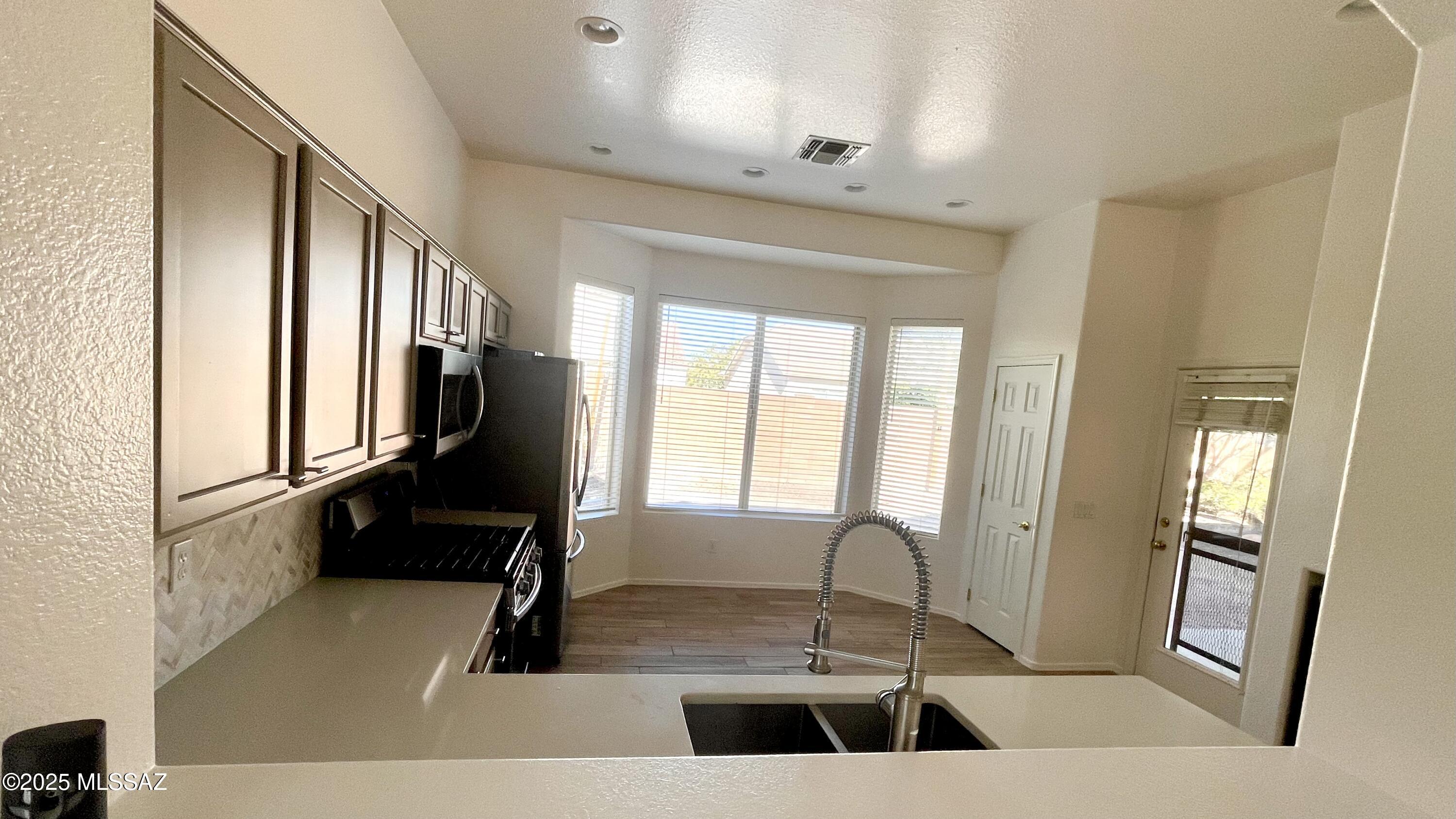 Desert Traditions II (49-120) - Residential