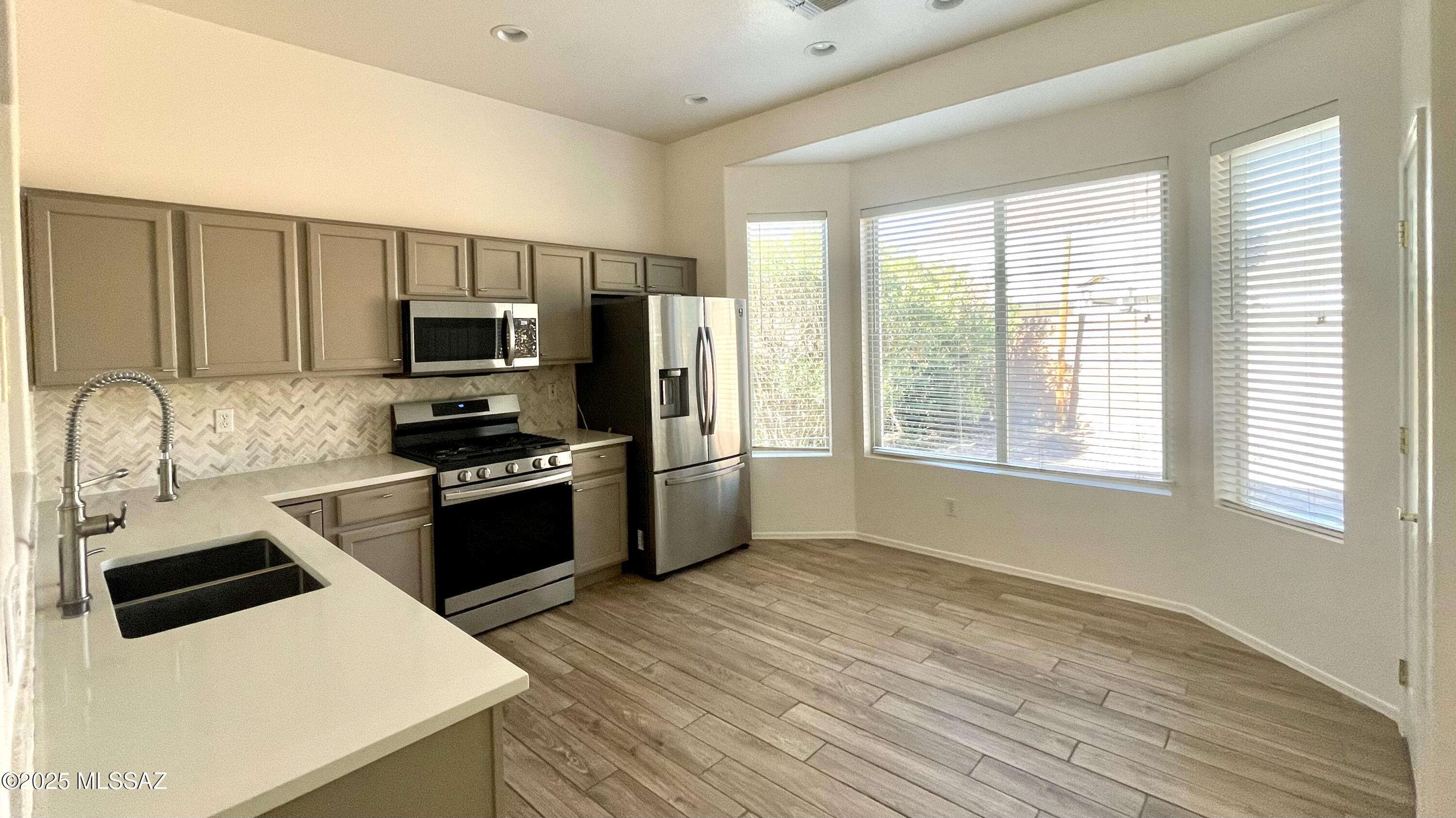 Desert Traditions II (49-120) - Residential