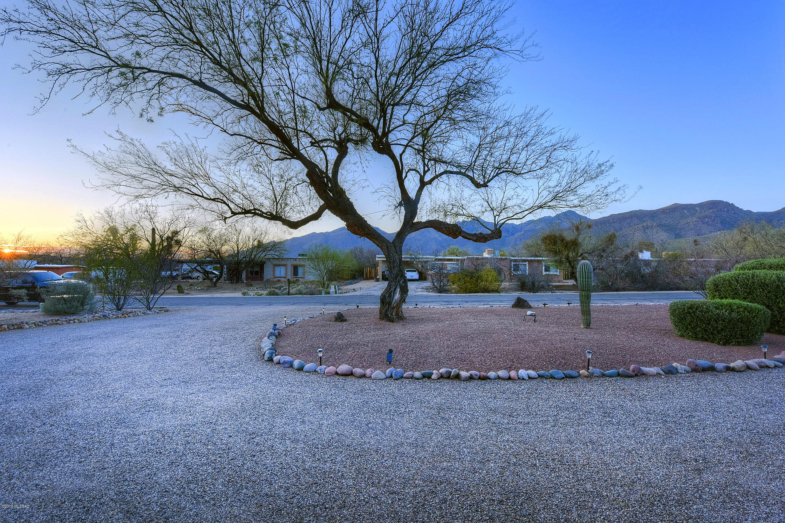 Tres Lomas (1-147) - Residential