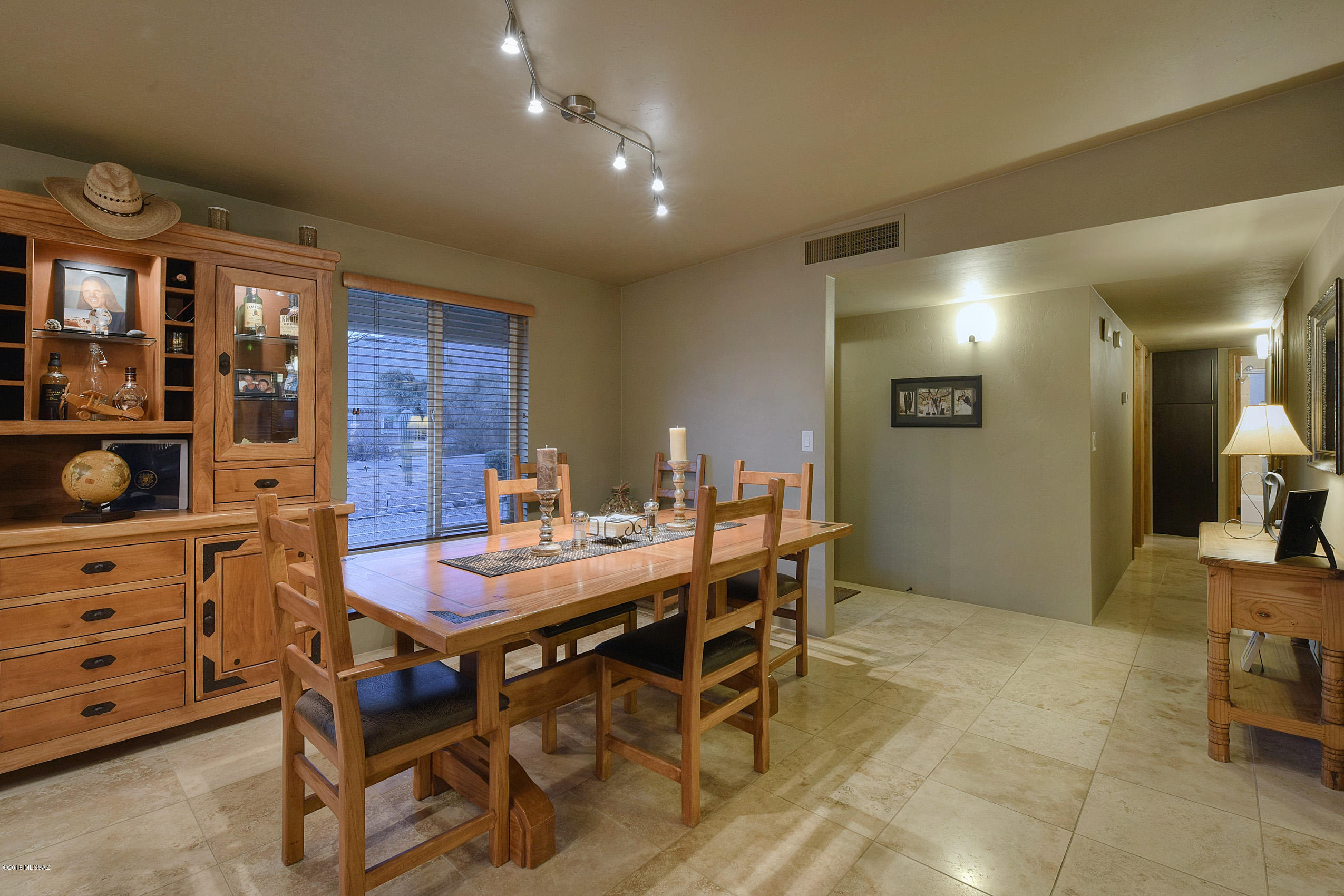 Tres Lomas (1-147) - Residential