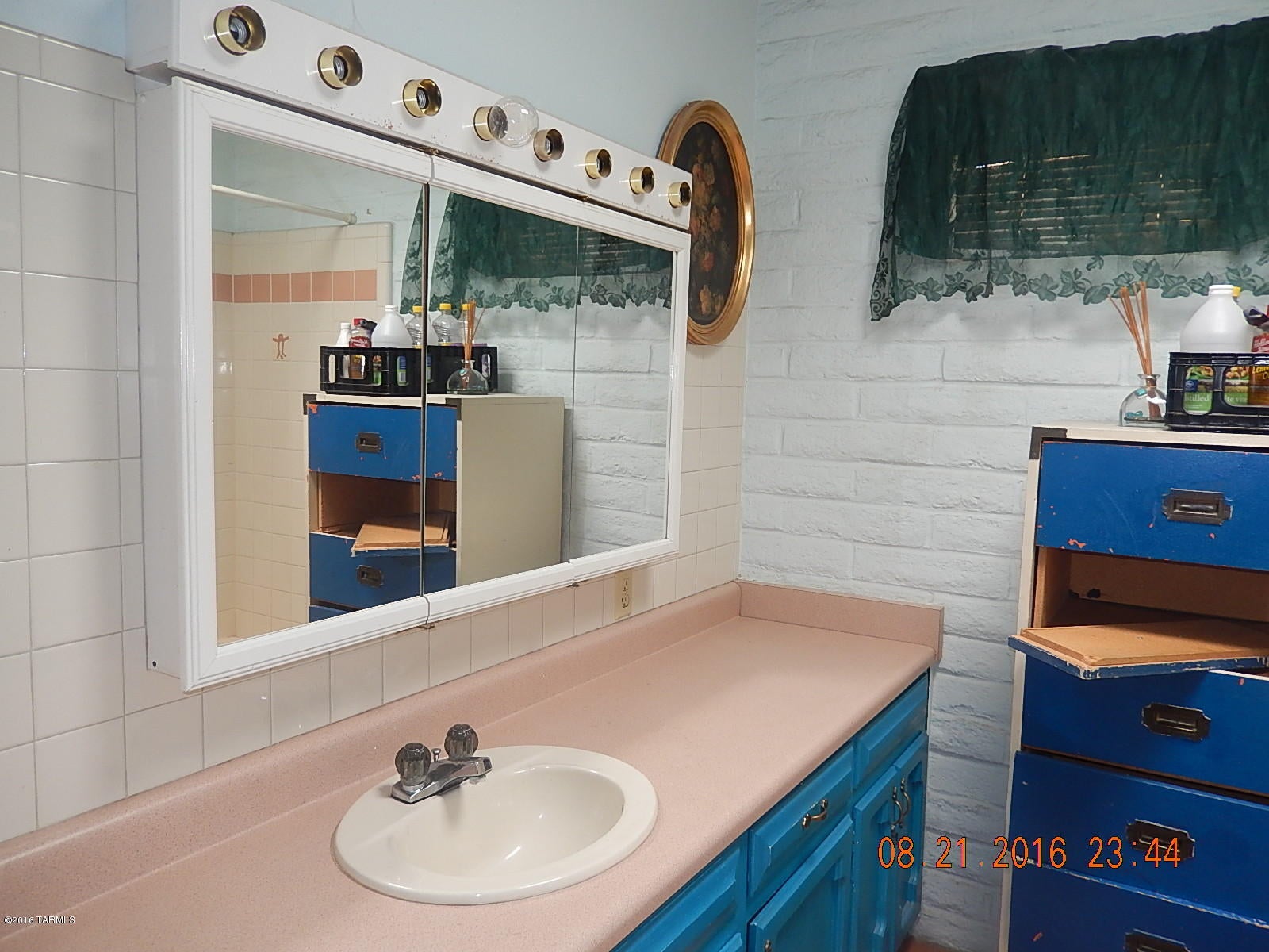 Haciendas Del Oeste (1-5) - Residential Lease