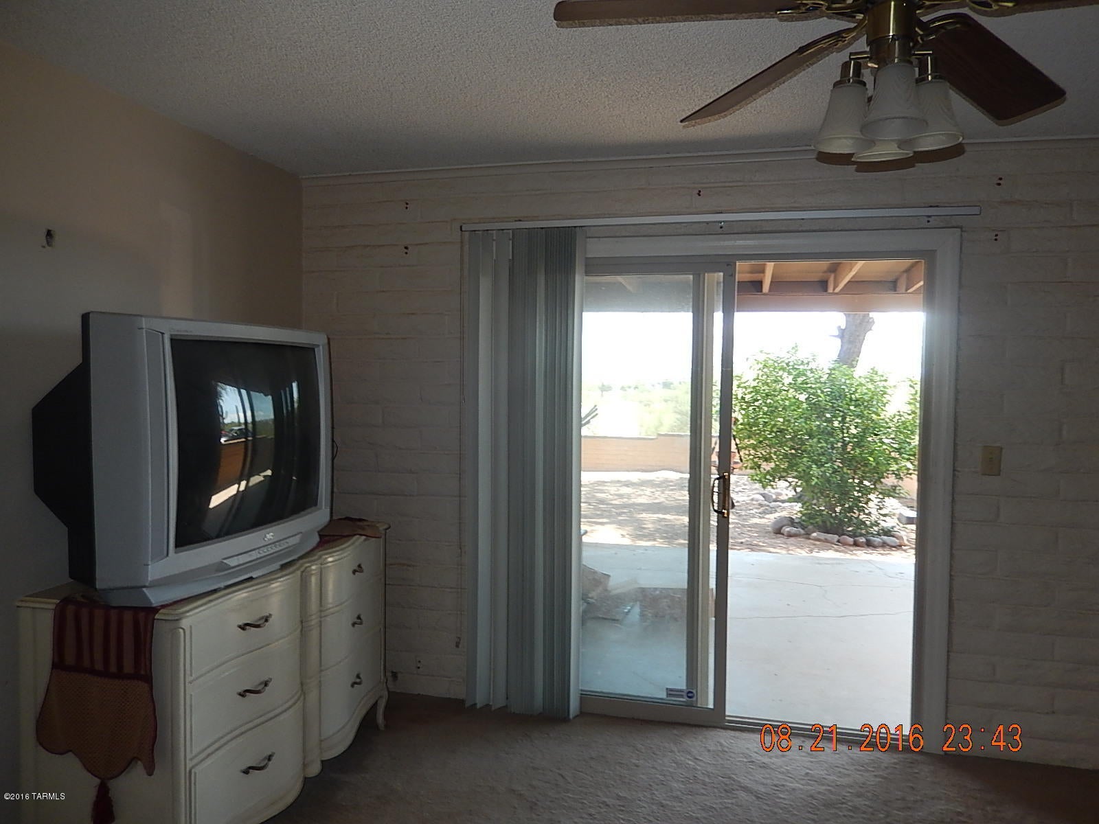Haciendas Del Oeste (1-5) - Residential Lease