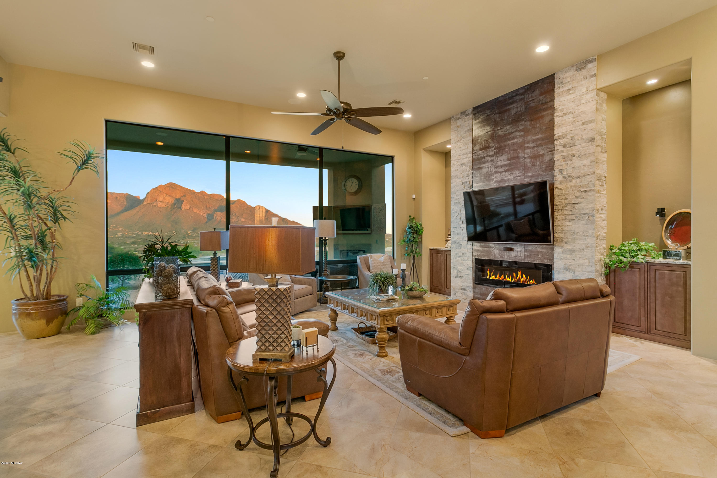 Canada Hills Est Phase ll (42-130) - Residential