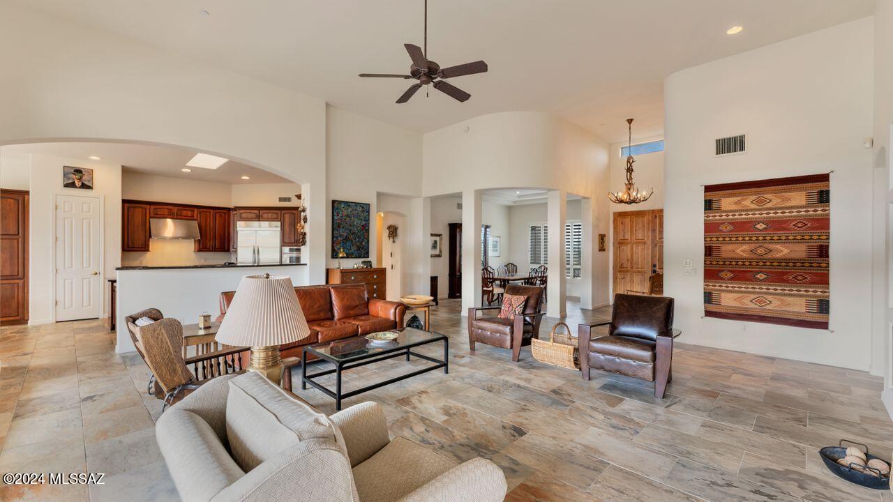 Dos Lagos at Dove Mountain (1-91) - Residential