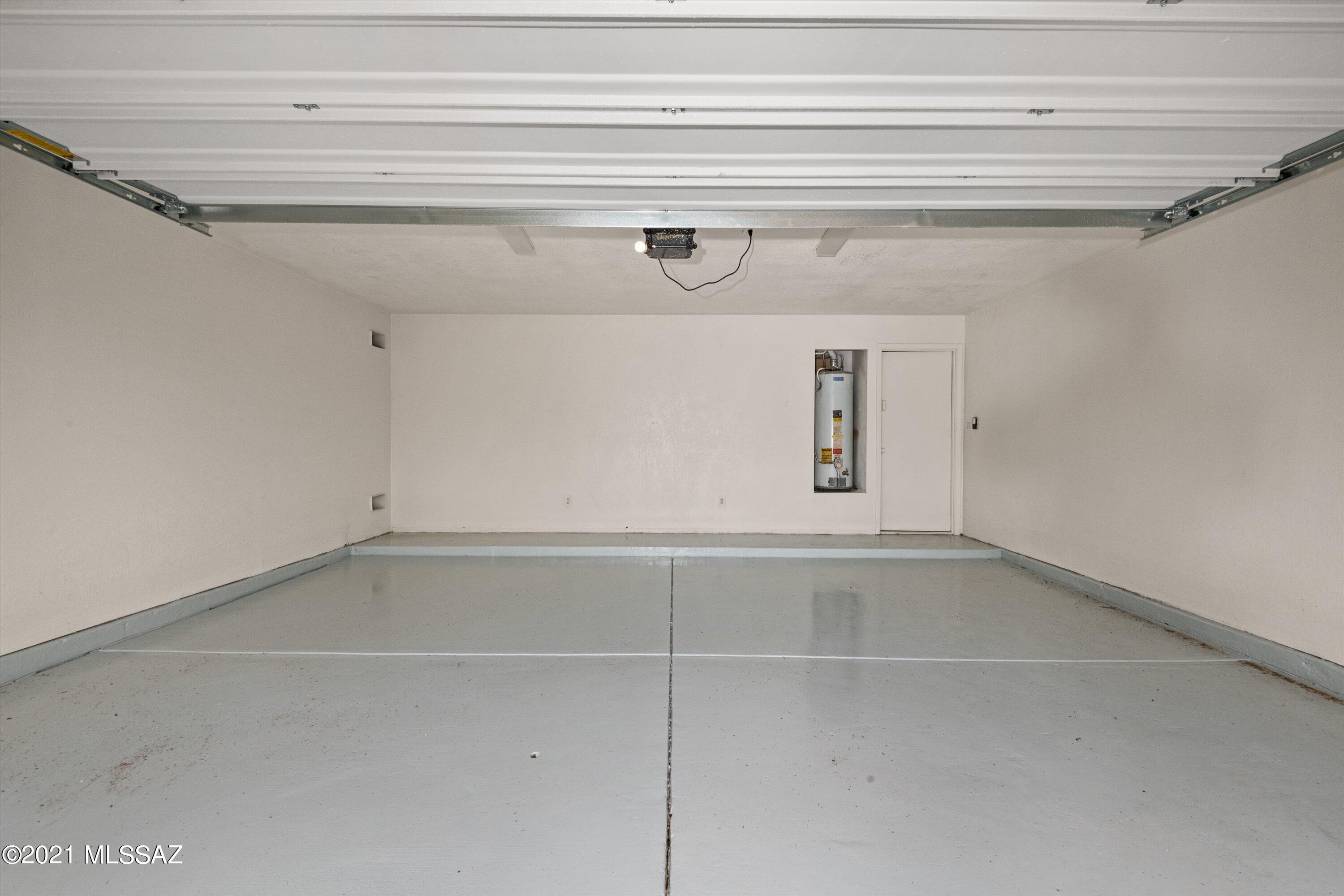 Los Olivos Est I (1-24) - Residential