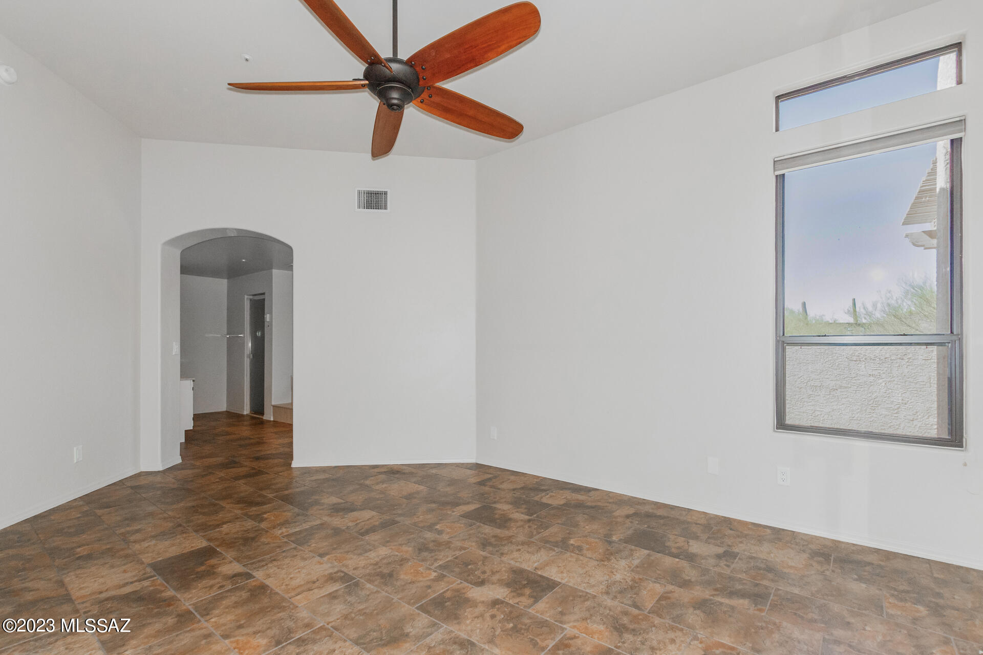 Las Lomitas (1) - Residential
