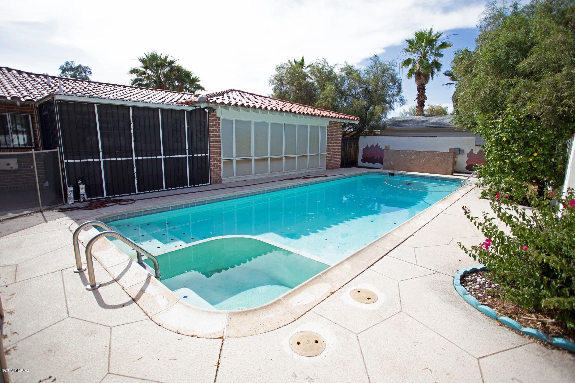 Encanto Park - Residential