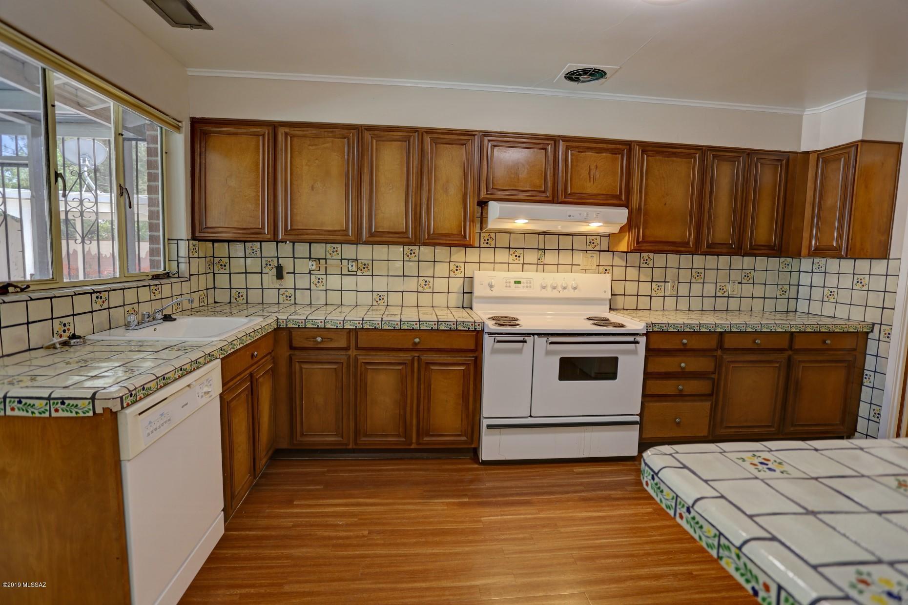 Encanto Park - Residential