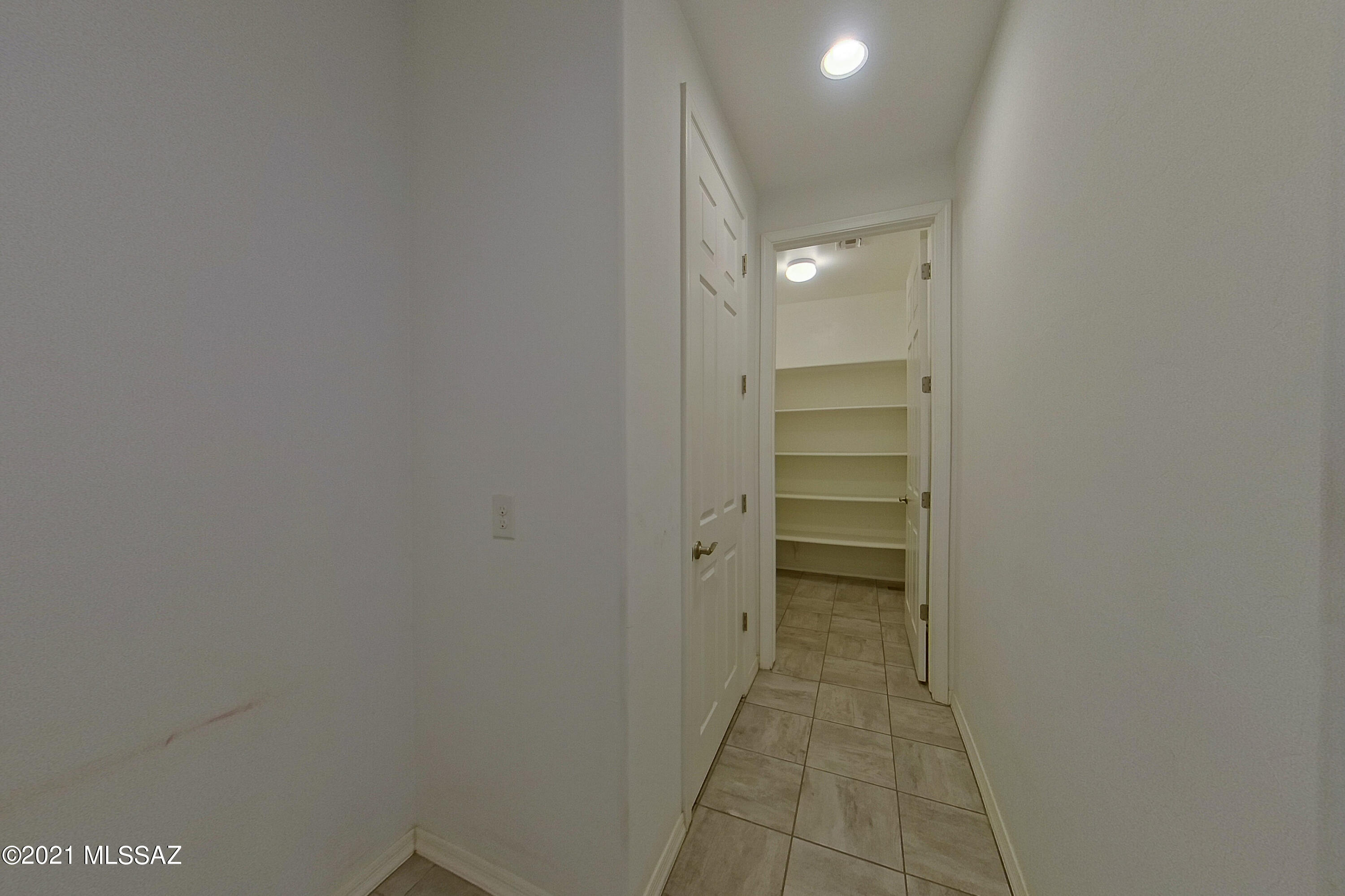 Las Lindas(1-76) - Residential