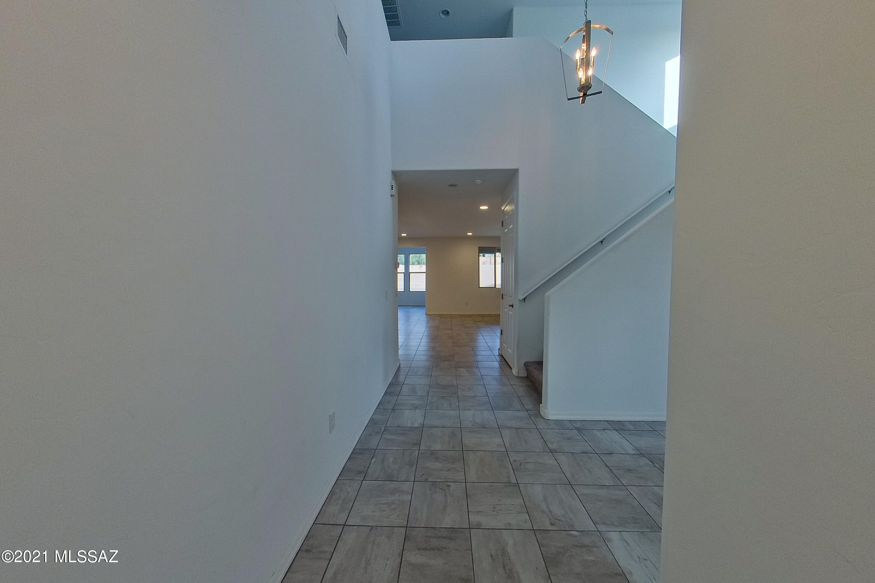 Las Lindas(1-76) - Residential