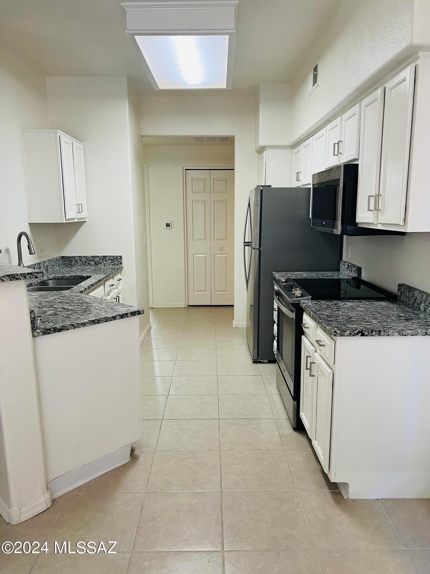 Pinnacle Canyon Condominium - Residential Lease