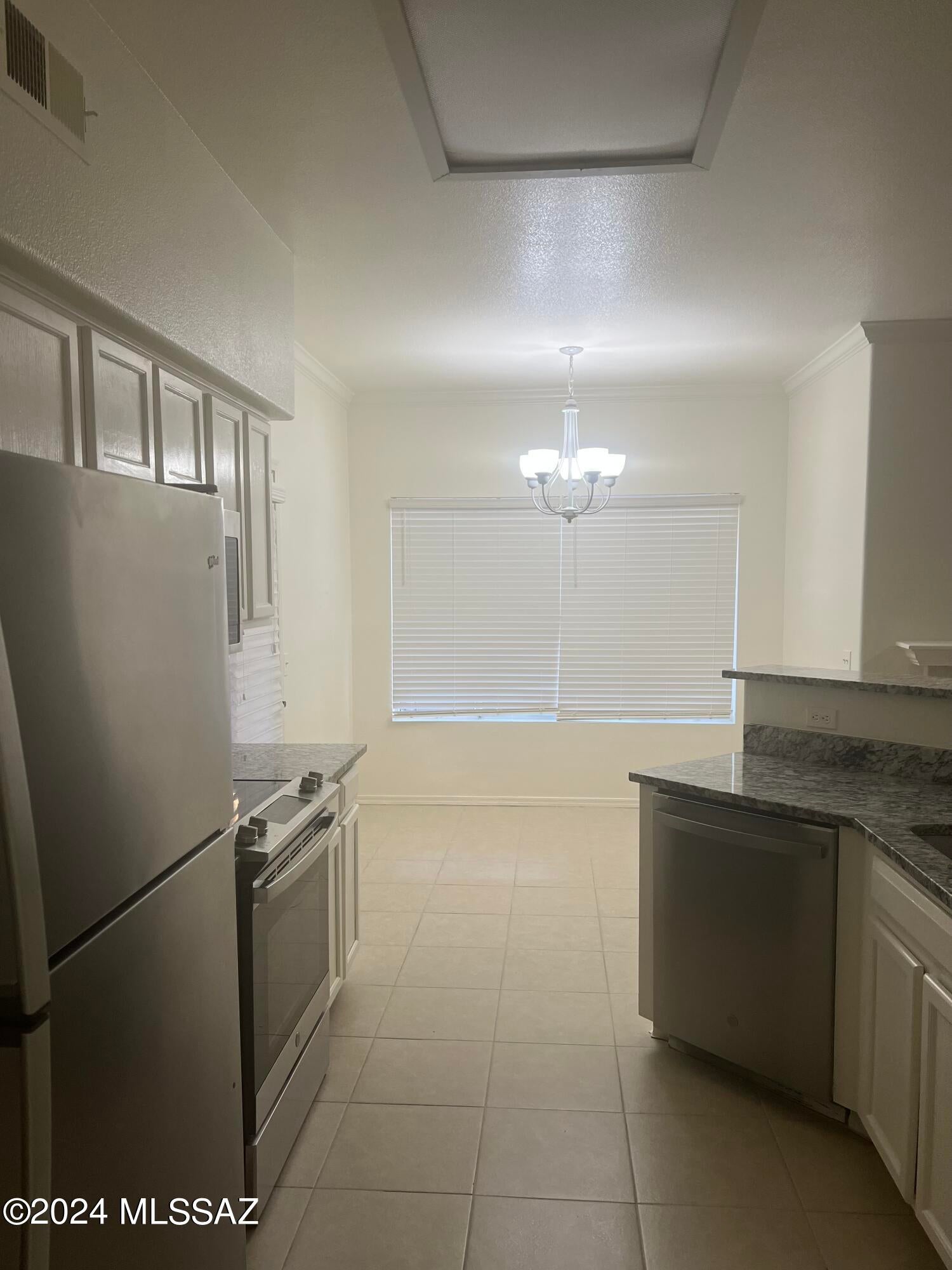Pinnacle Canyon Condominium - Residential Lease