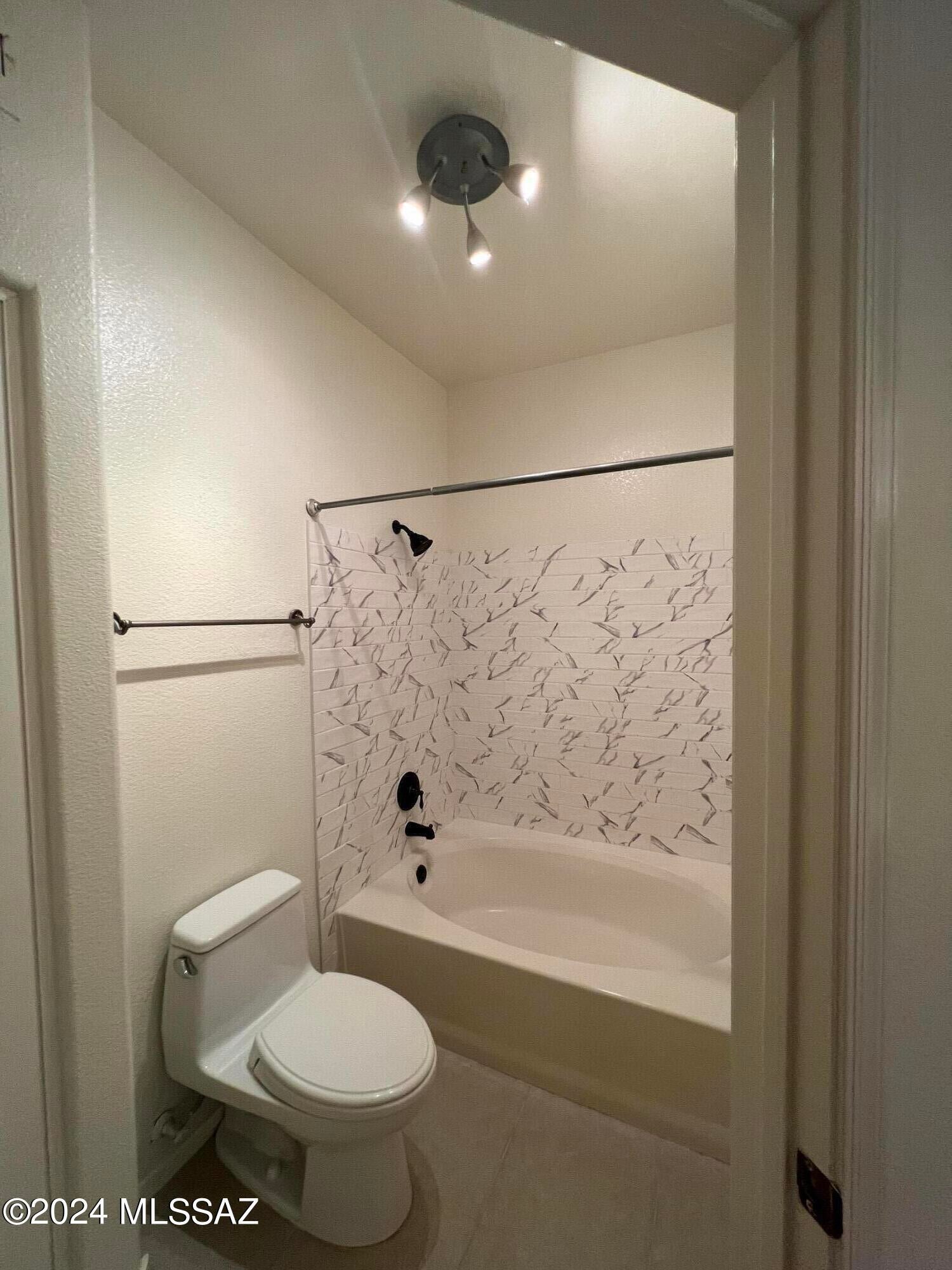 Pinnacle Canyon Condominium - Residential Lease
