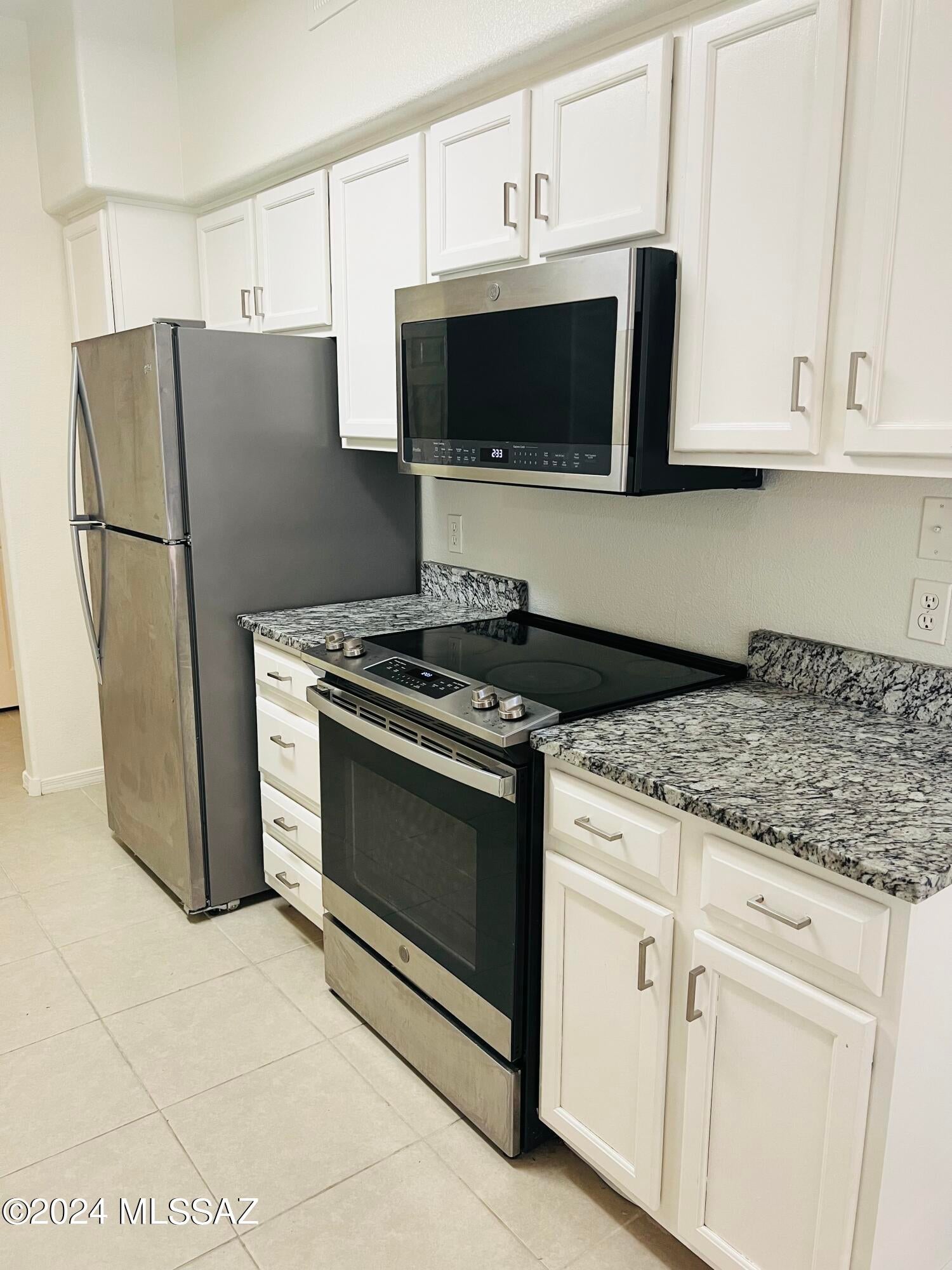 Pinnacle Canyon Condominium - Residential Lease
