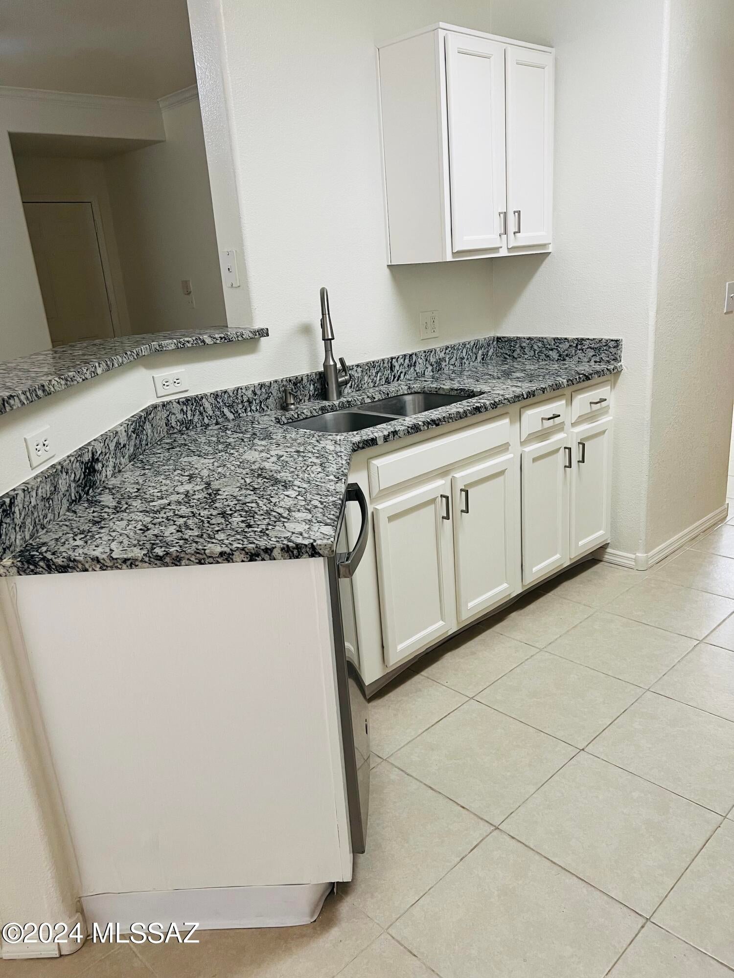 Pinnacle Canyon Condominium - Residential Lease