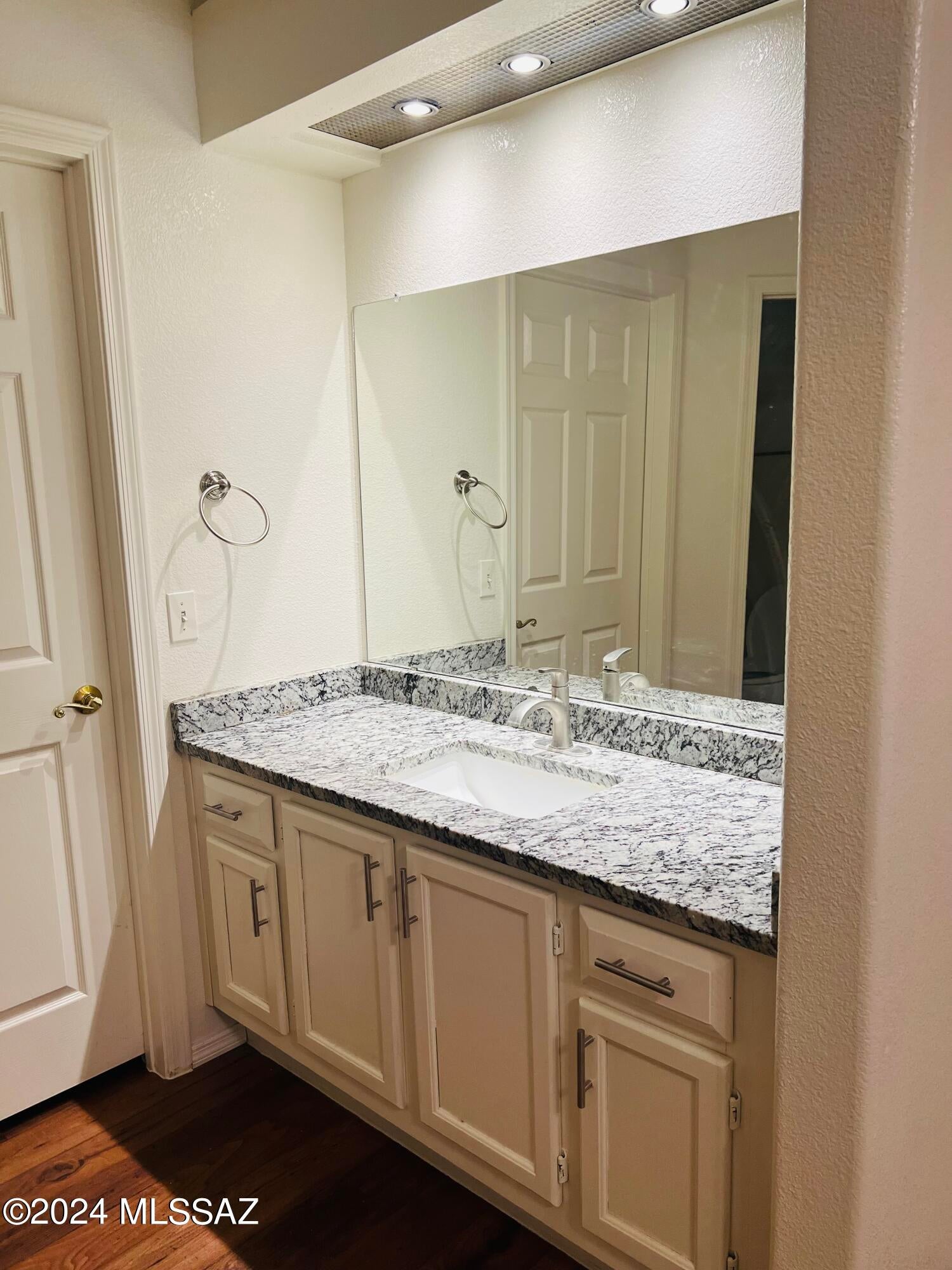 Pinnacle Canyon Condominium - Residential Lease