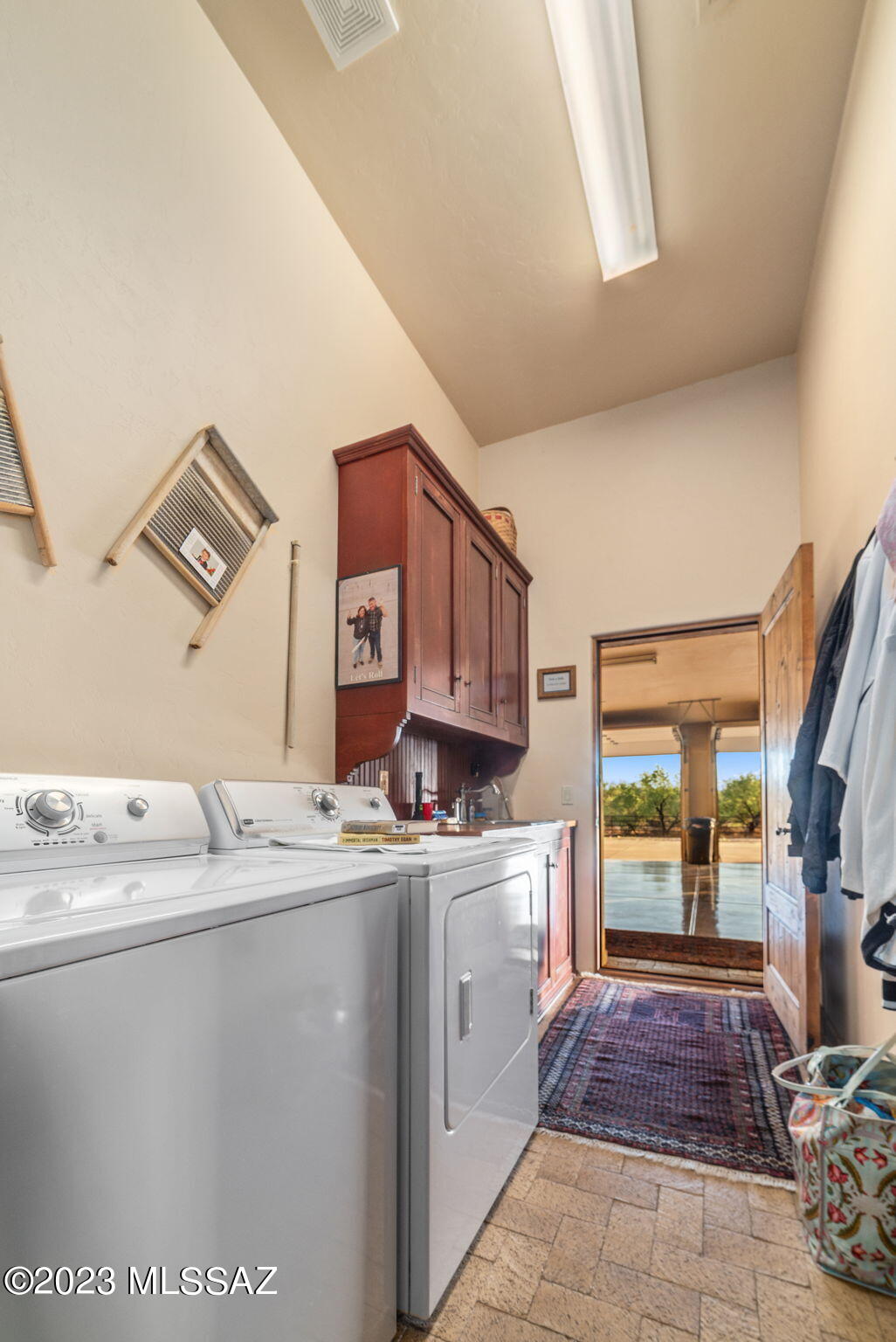 Thunderhead Home Site & Horse Lots - Residential