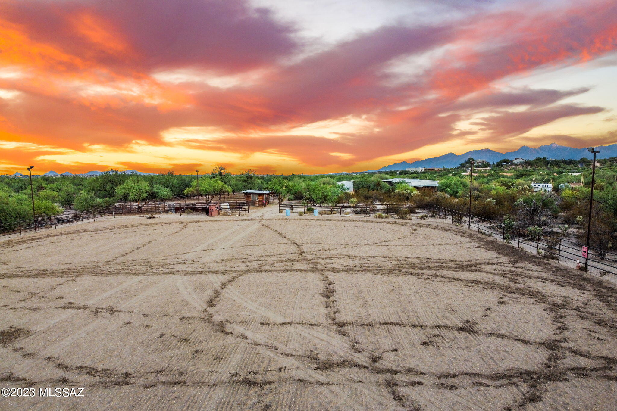 Thunderhead Home Site & Horse Lots - Residential