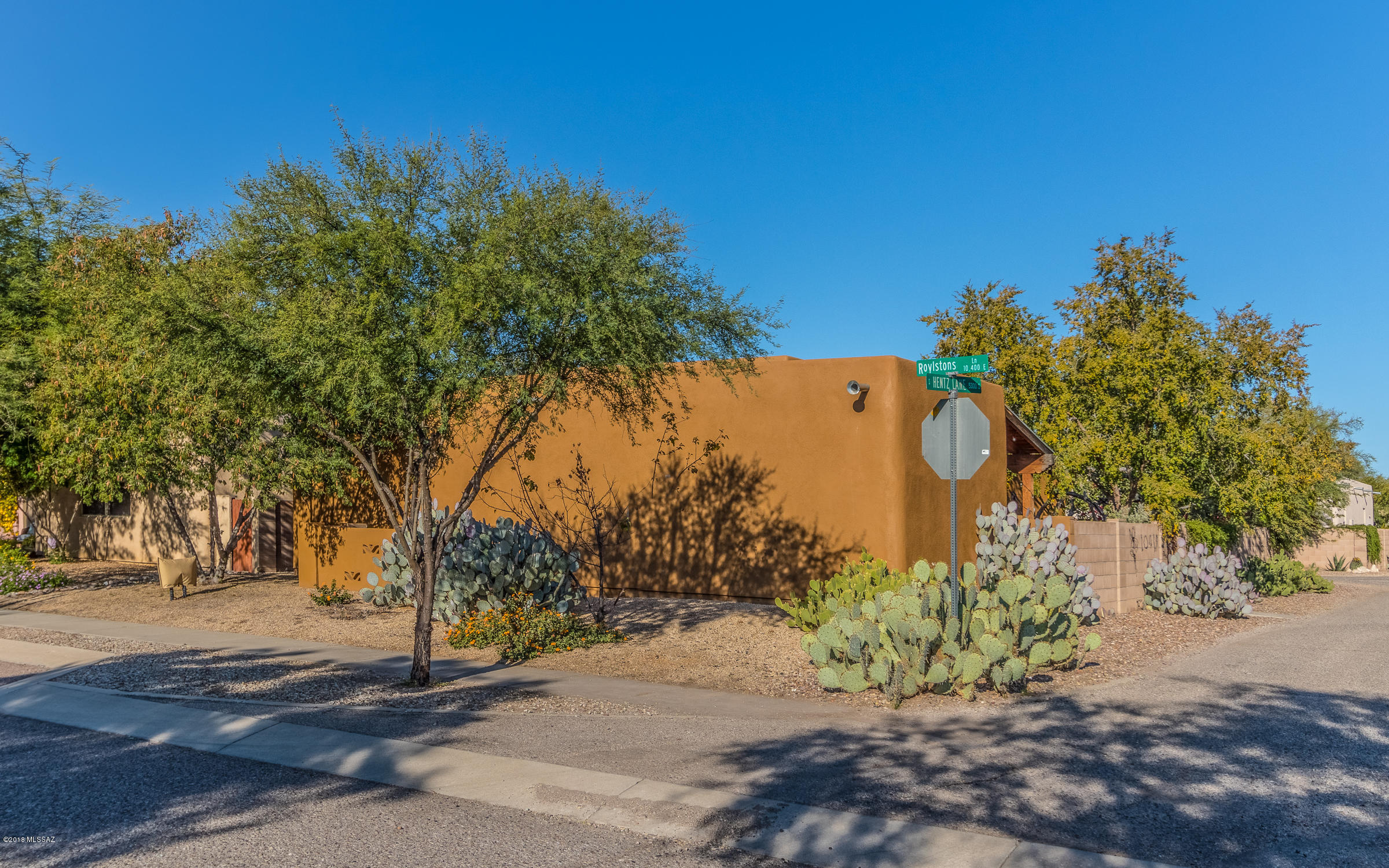 Come home to this beautiful 1227 SF 2 bedroom & Den home in a great location close to many Civano amenities. Relax in the charming great room w/ vaulted ceilings, beehive fireplace & exposed beams. This home has upgrades in all the right places including an open kitchen remodel w/lovely quartz countertops, refaced cabinets, 3 y.o. SS appliances, gas range. Tile/Laminate wood flooring; custom paint; ceiling fans, Den/Office w/Window nook make this the home to see! Southwestern exposed beams L-shaped covered patio and large E-facing combination front/side yard provides a private and comfortable outdoor oasis. Be sure & check out all photos and video to fully appreciate all this home/community has to offer. Civano features walking/biking paths, 2 community pools, lighted tennis courts, community garden, Civano coffee house and Neighborhood Center with many useful services such as dental, hair dresser, massage, dog grooming and more.