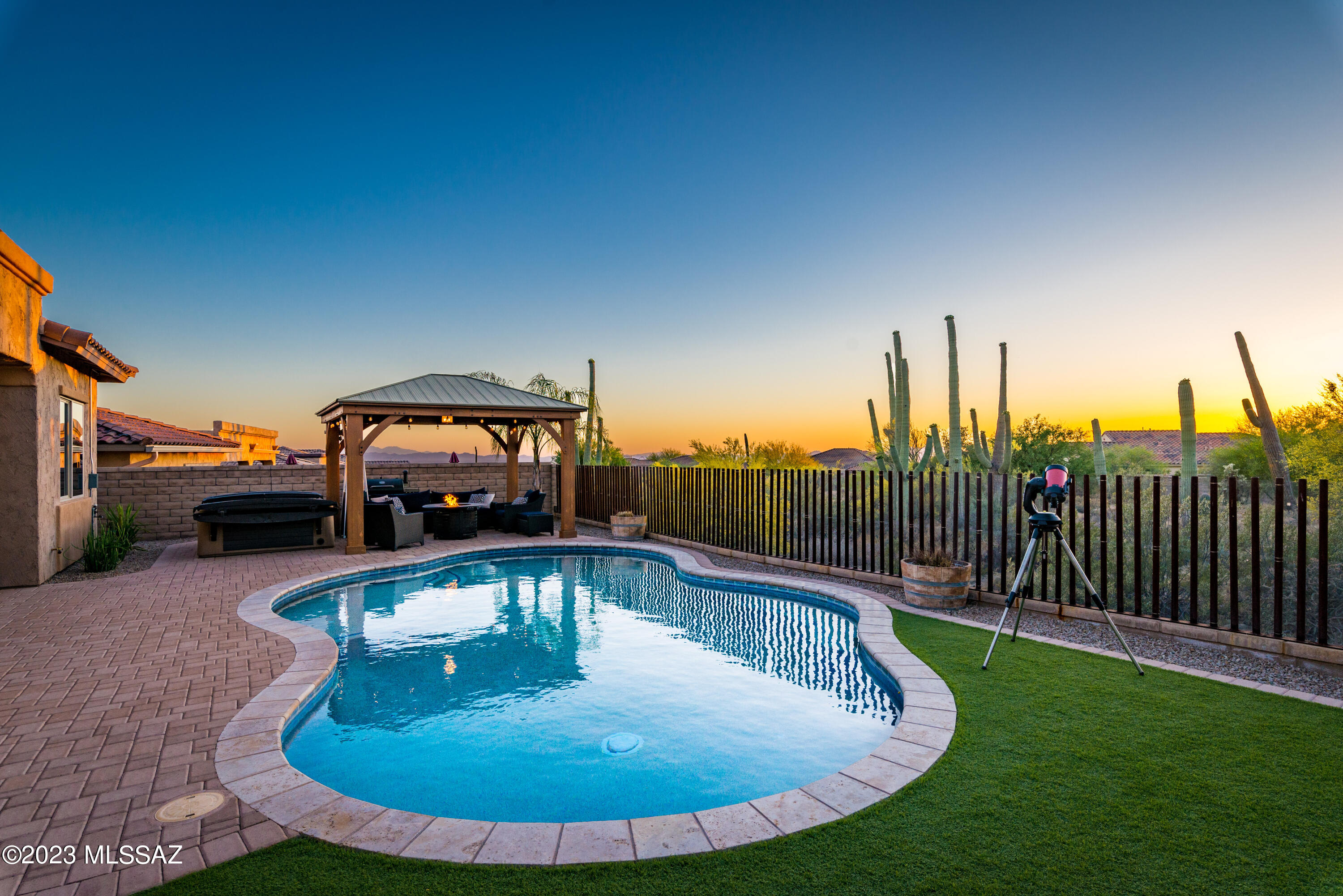 Los Saguaros At Dove Mountain SQ20121640199 - Residential