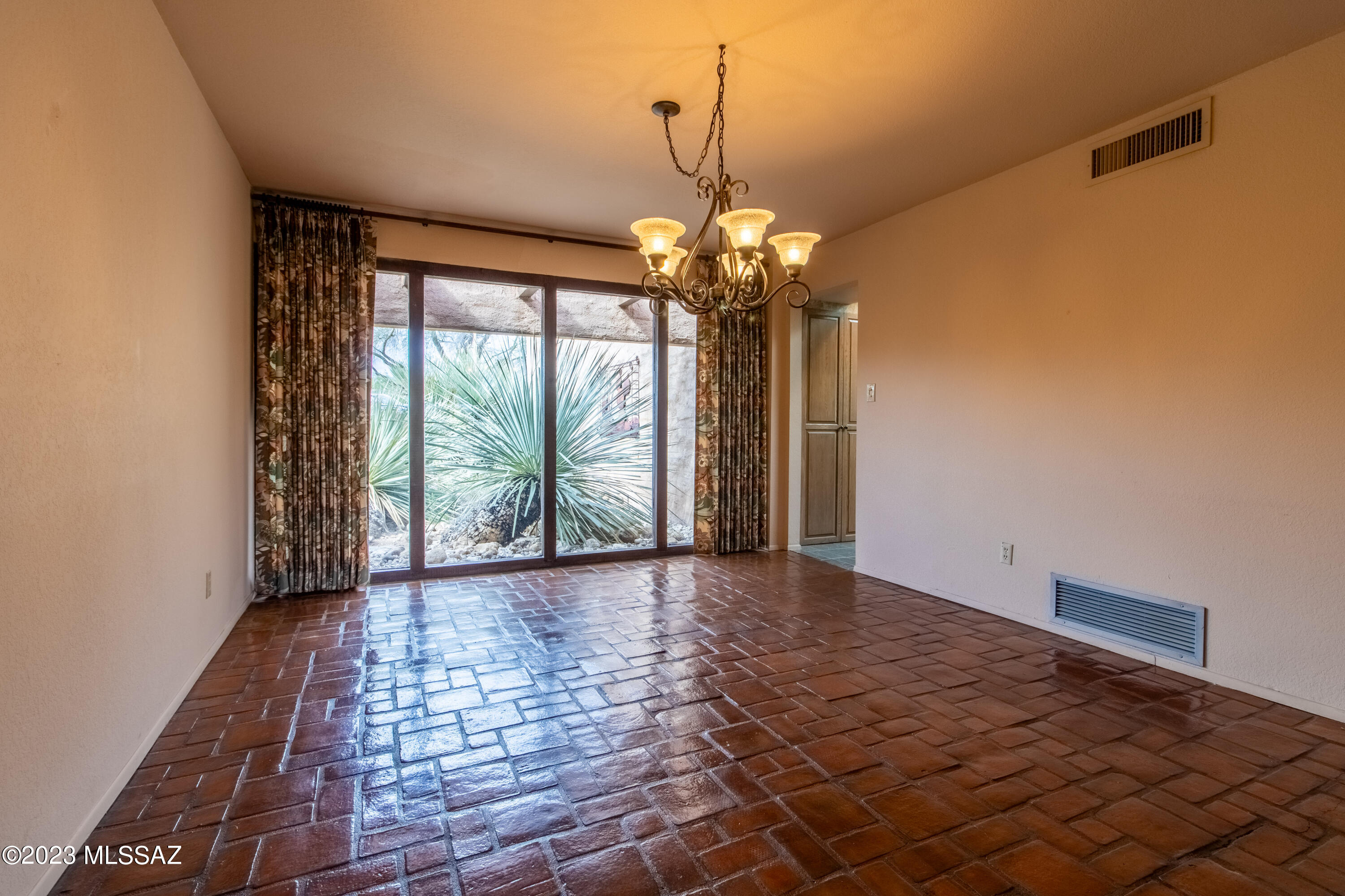 Catalina Foothills Estates NO. 7 - Residential Lease