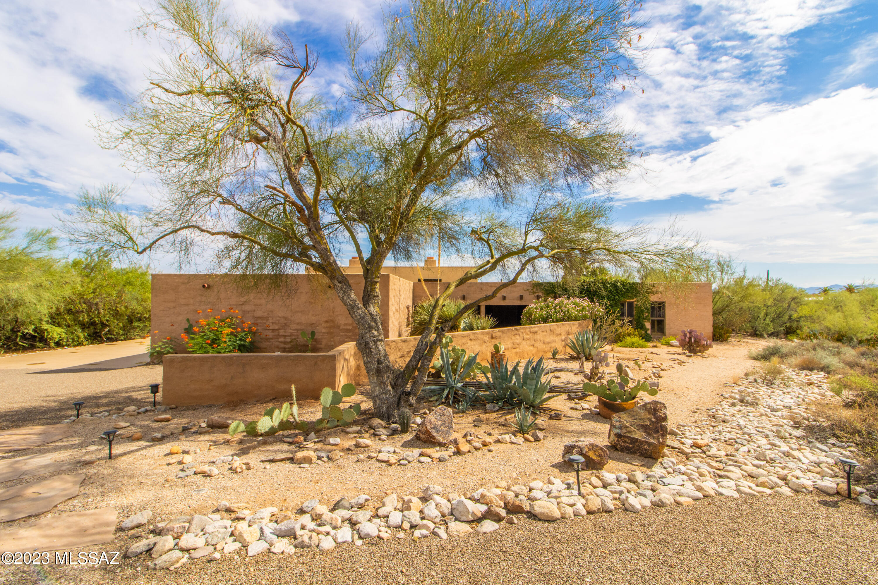 Catalina Foothills Estates NO. 7 - Residential Lease