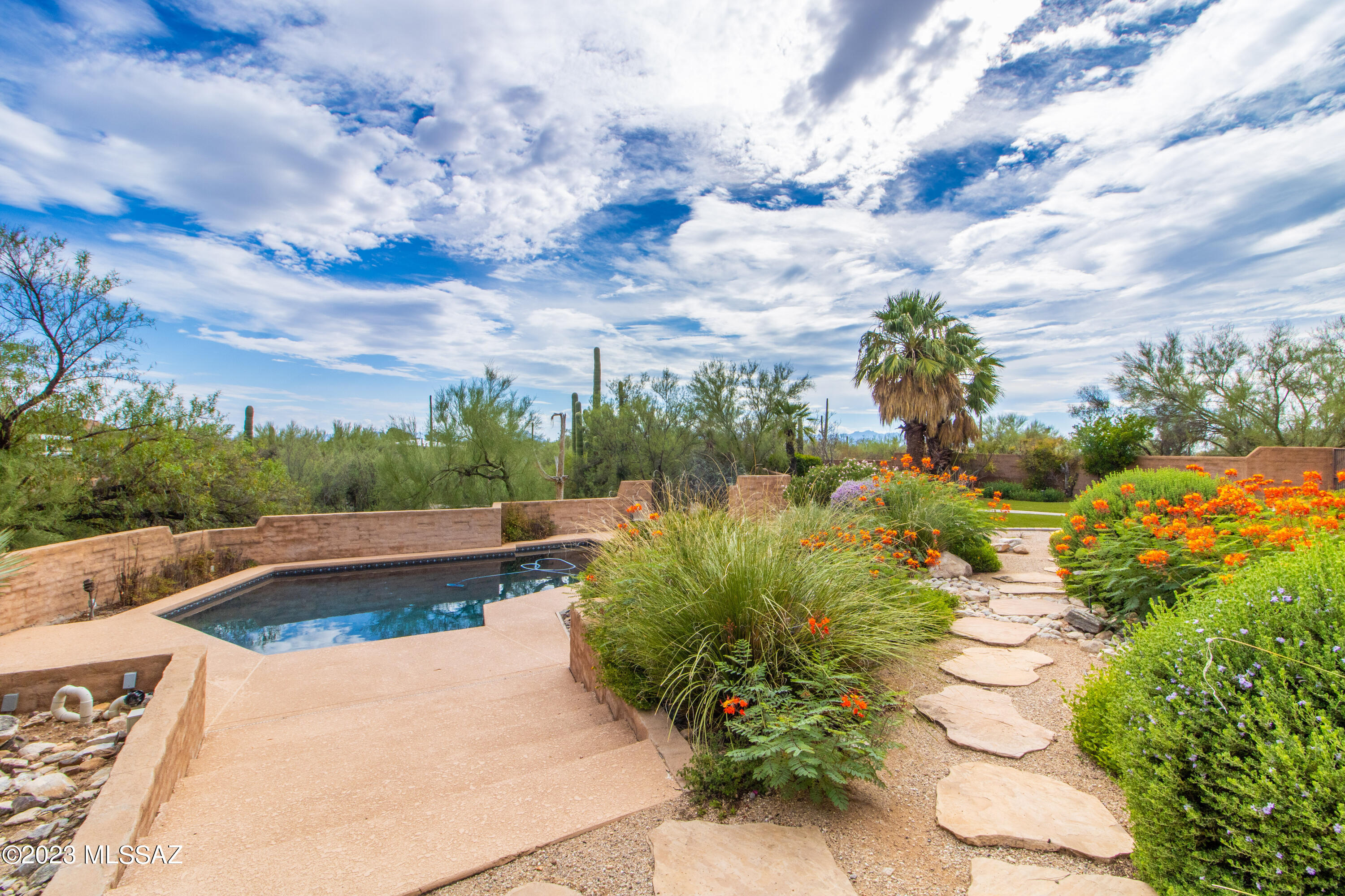 Catalina Foothills Estates NO. 7 - Residential Lease