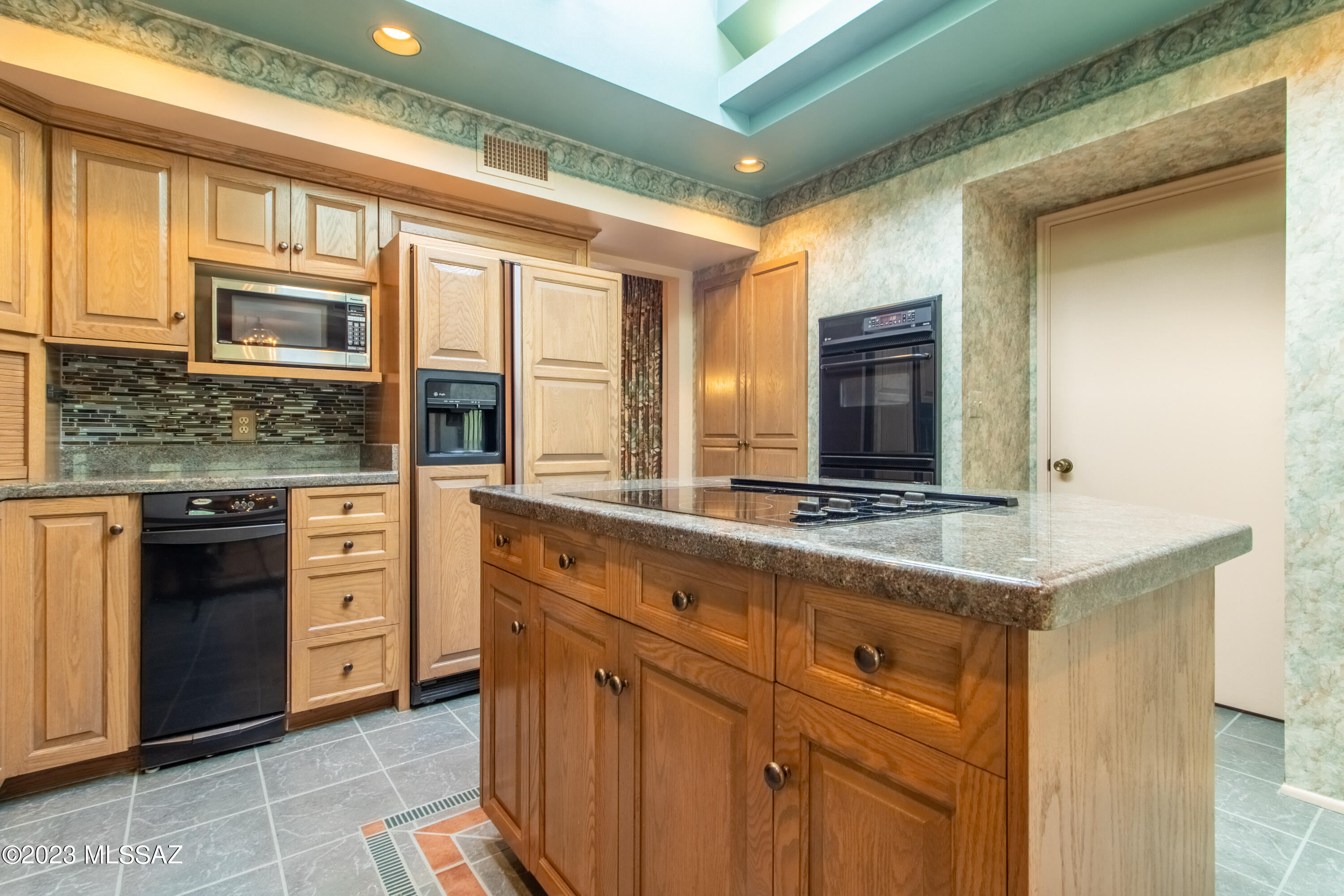 Catalina Foothills Estates NO. 7 - Residential Lease
