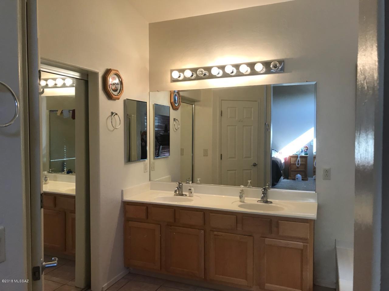 Silverbell Place (1-153) - Residential