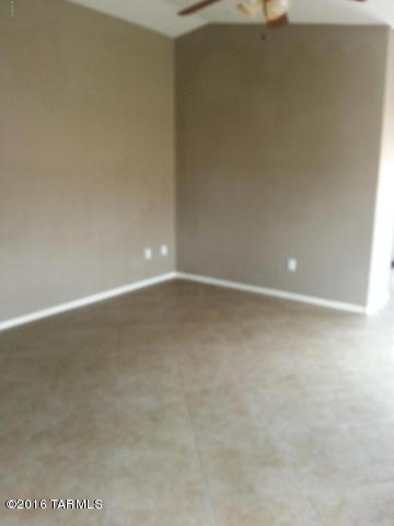 Valencia Reserve South (1-315) - Residential Lease