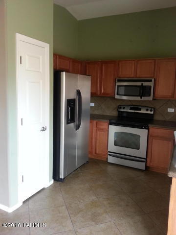 Valencia Reserve South (1-315) - Residential Lease
