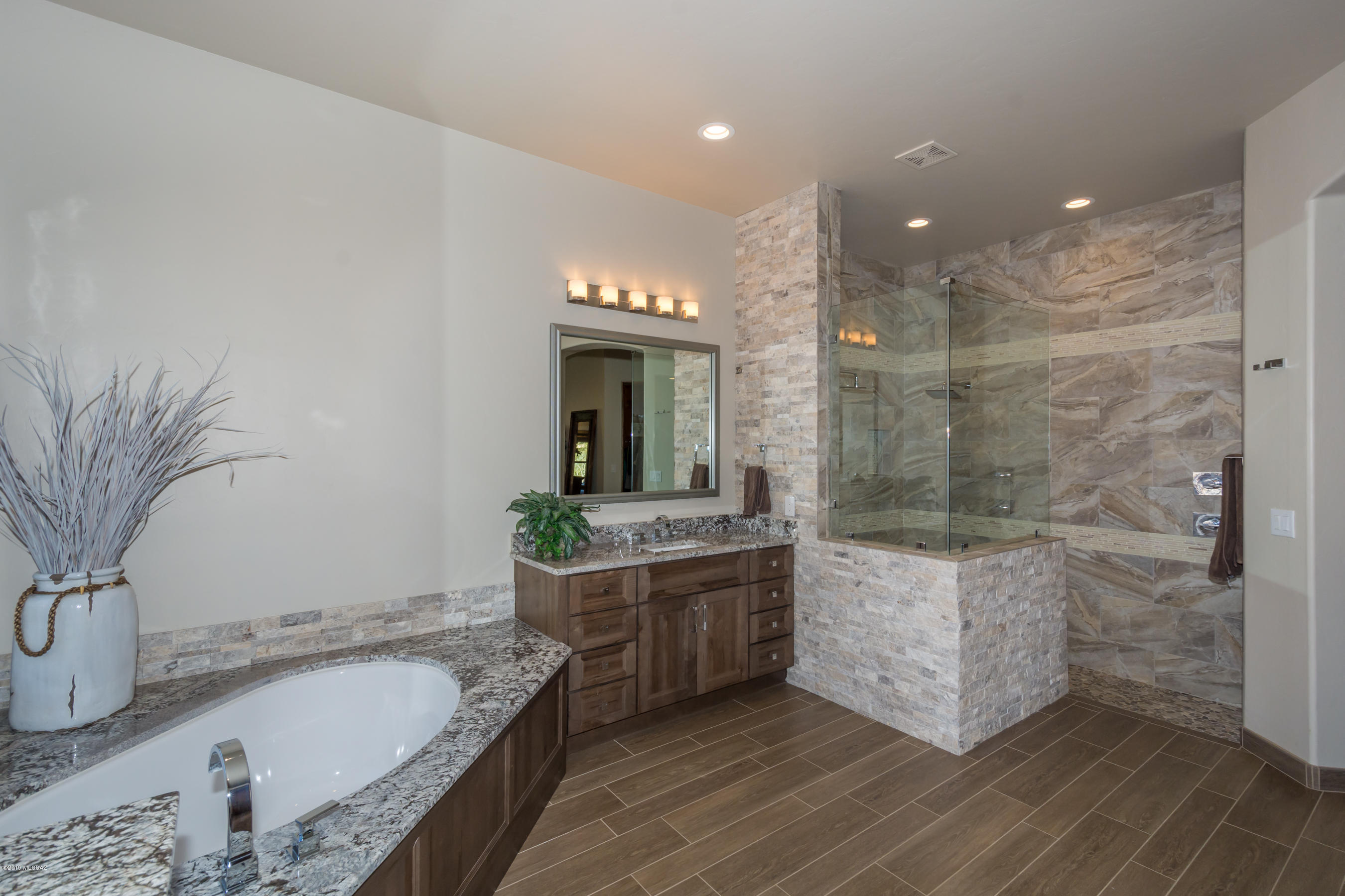 Dos Lagos at Dove Mountain (1-91) - Residential