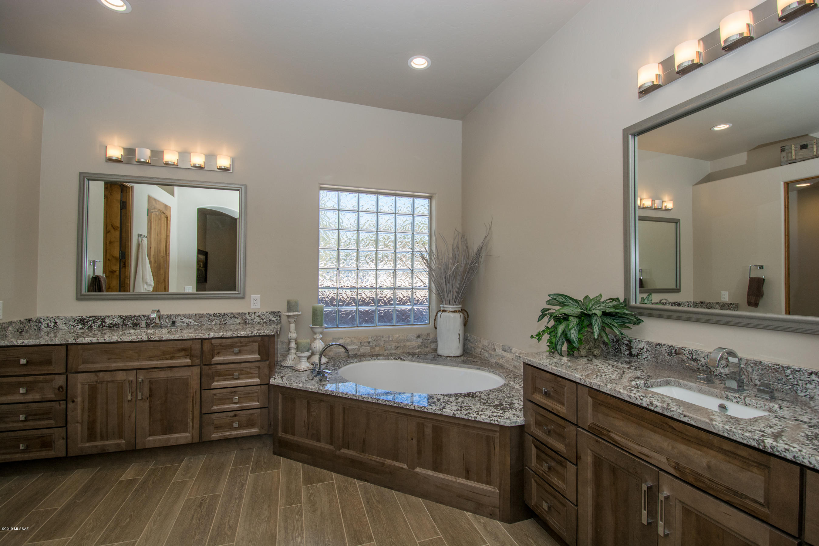 Dos Lagos at Dove Mountain (1-91) - Residential
