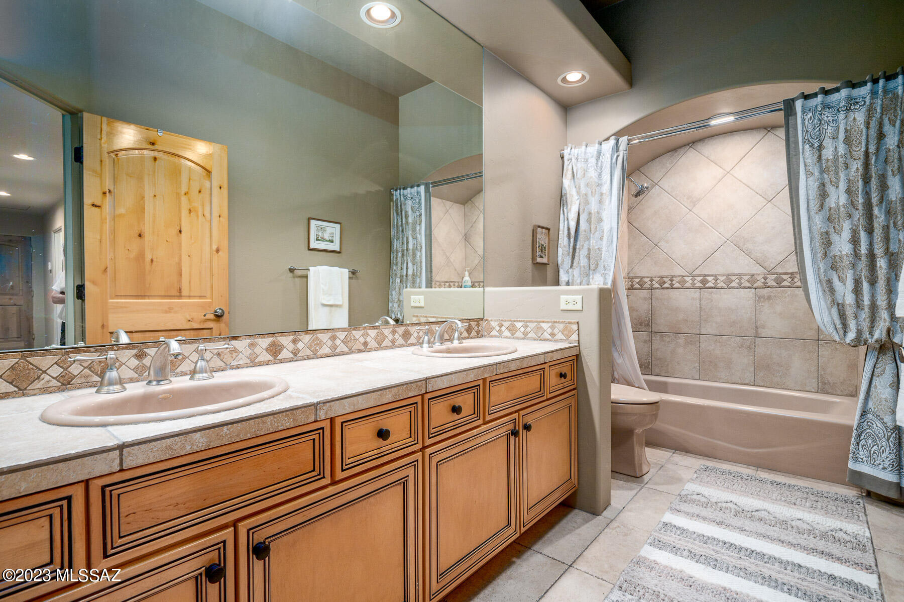Canada Hills Est Phase II (128-130) - Residential