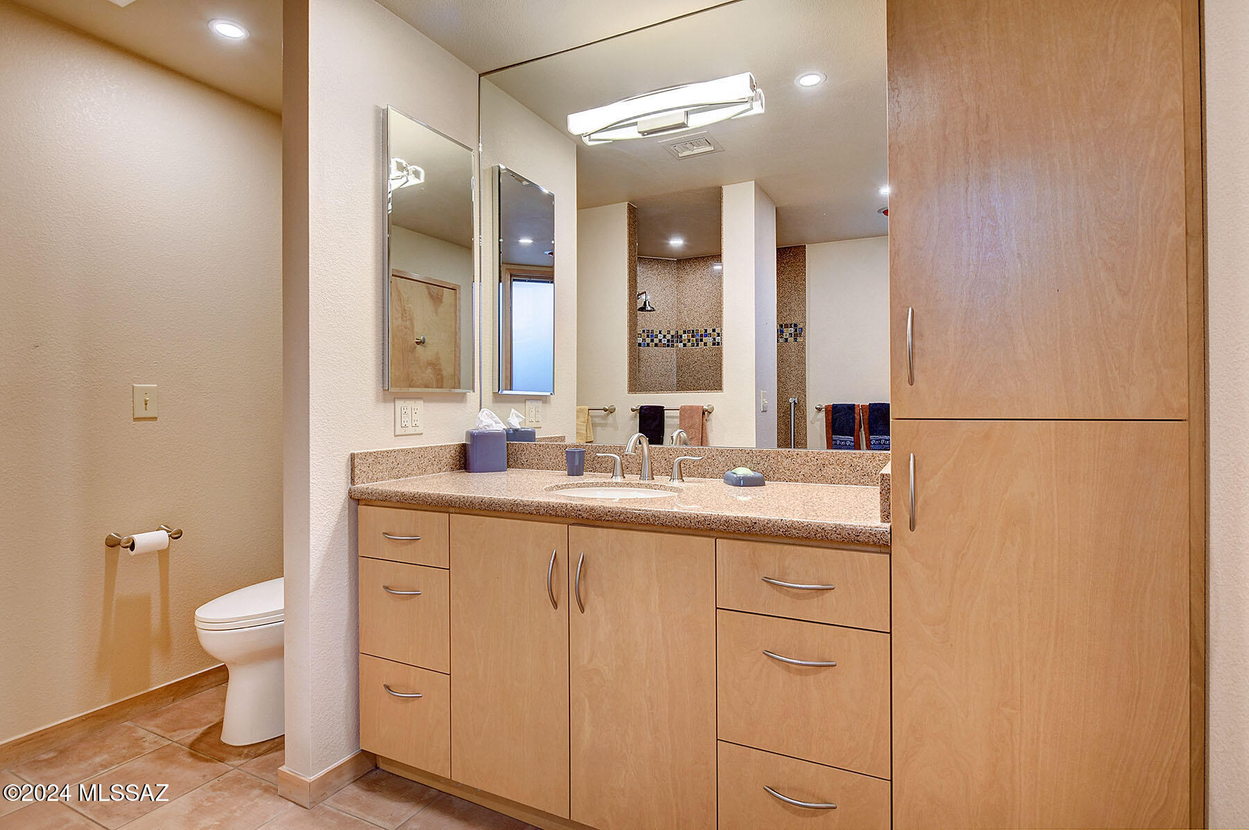 Finisterra II (211-302) - Residential