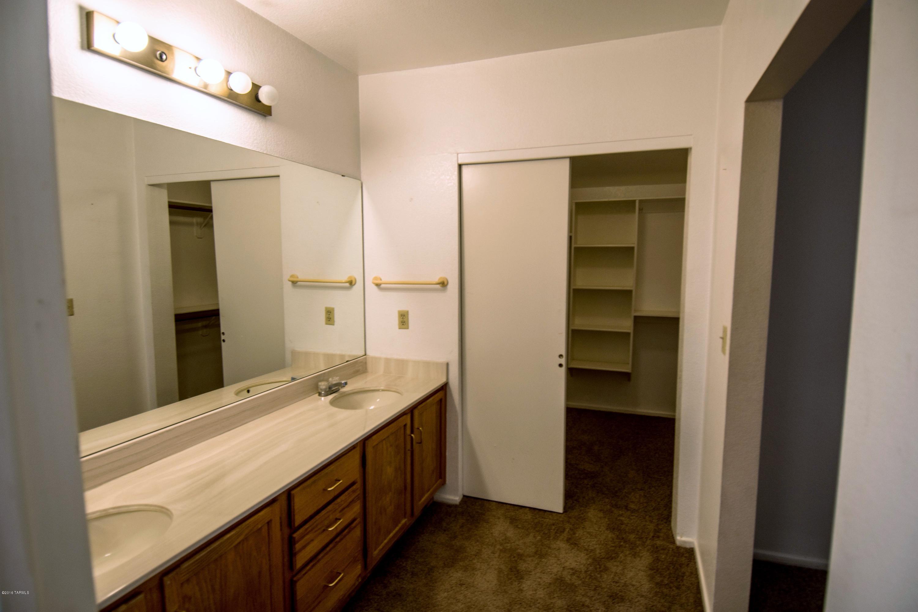 Sabino Sunrise Townhomes II (1-45) - Residential Lease