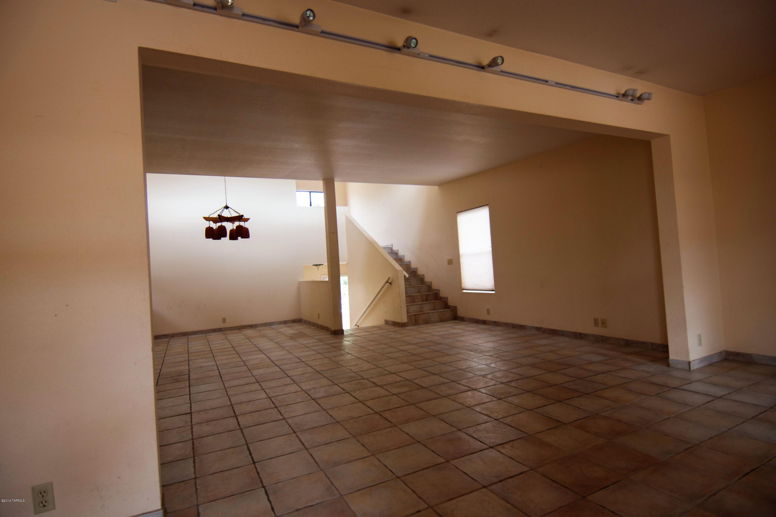 Sabino Sunrise Townhomes II (1-45) - Residential Lease