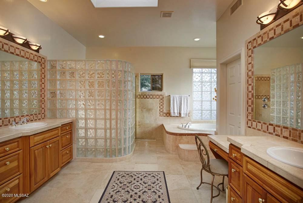 Sabino Mountain (1-290) - Residential
