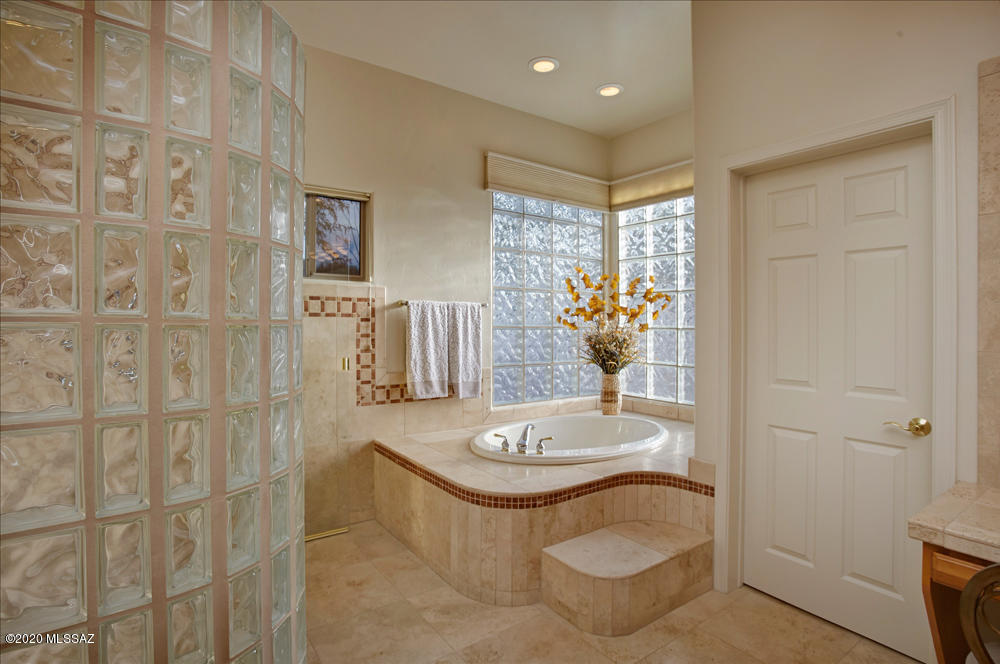Sabino Mountain (1-290) - Residential