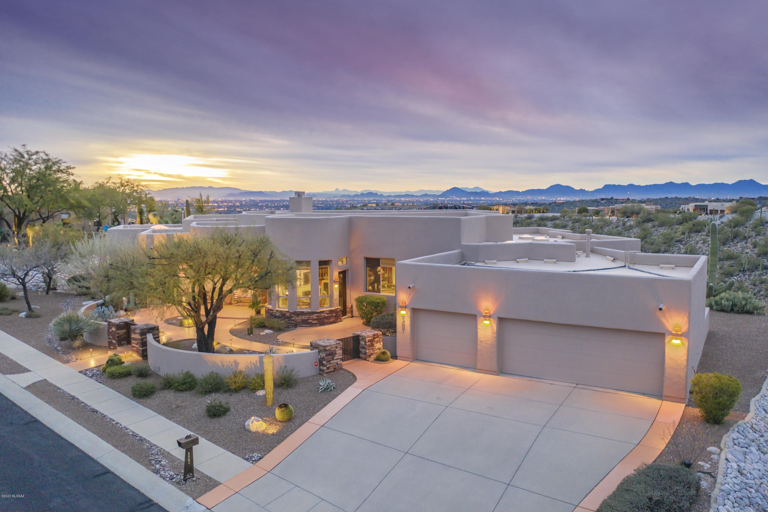Sabino Mountain (1-290) - Residential