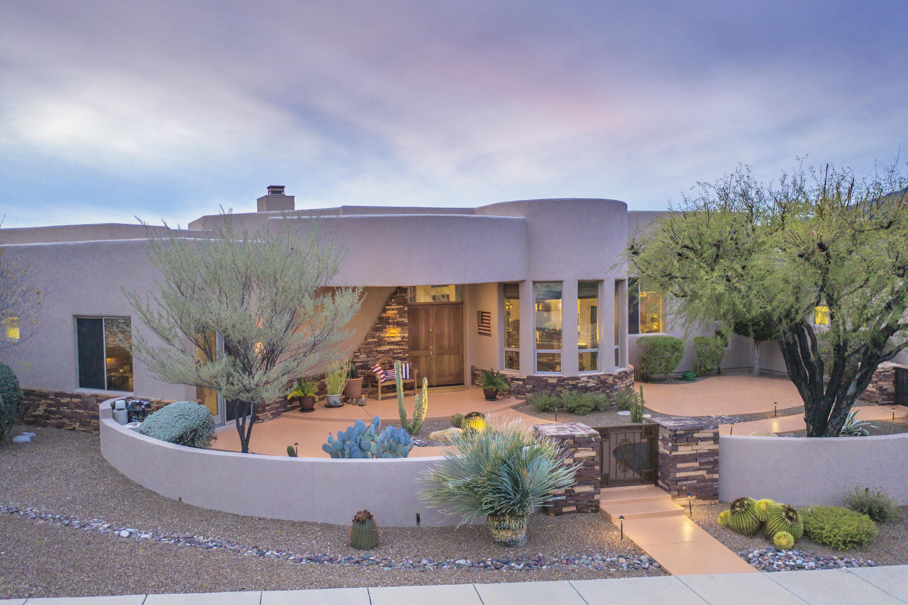Sabino Mountain (1-290) - Residential
